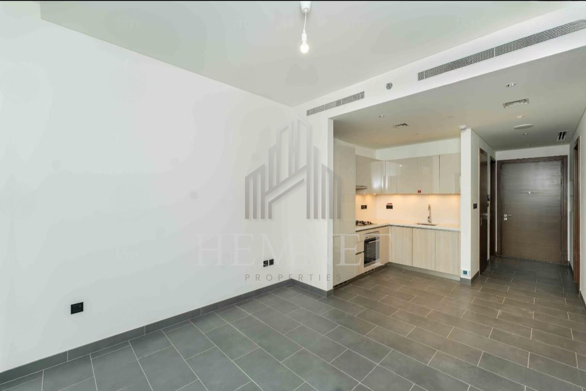 High Floor | Brand New | Genuine Resale - Image 3