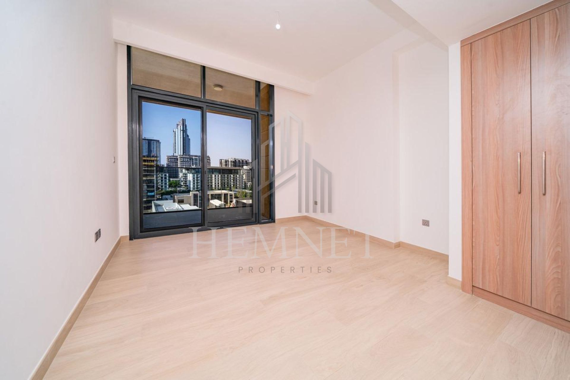 Multiple Payments | Vacant | Brand New - Image 2