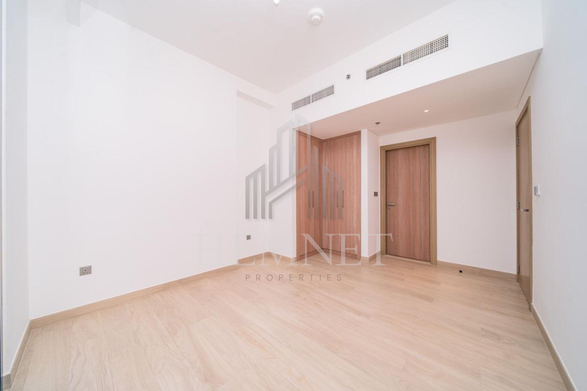 Multiple Payments | Vacant | Brand New - Image 3