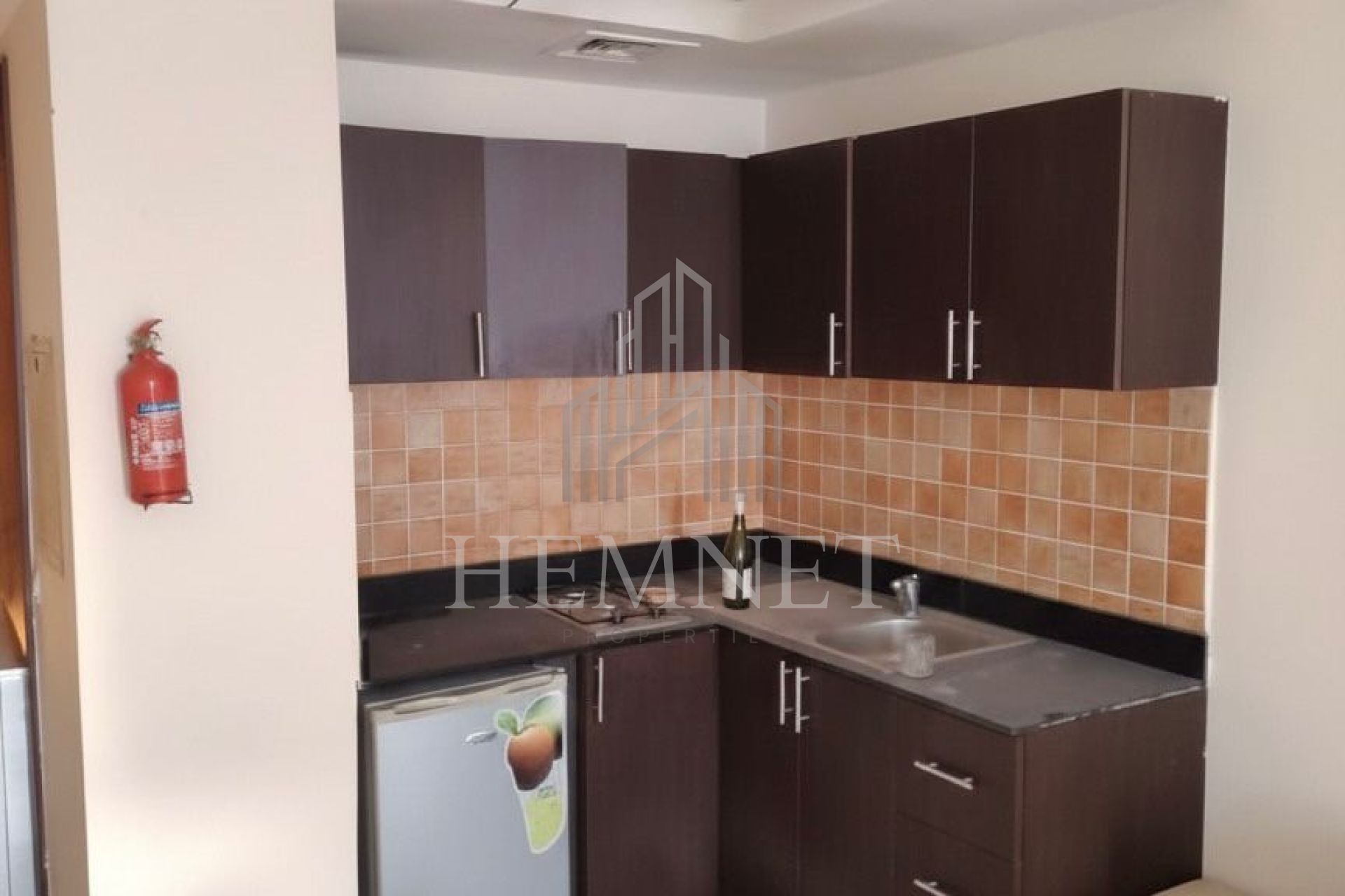 Vacant | Prime Location | Cozy Studio - Image 3