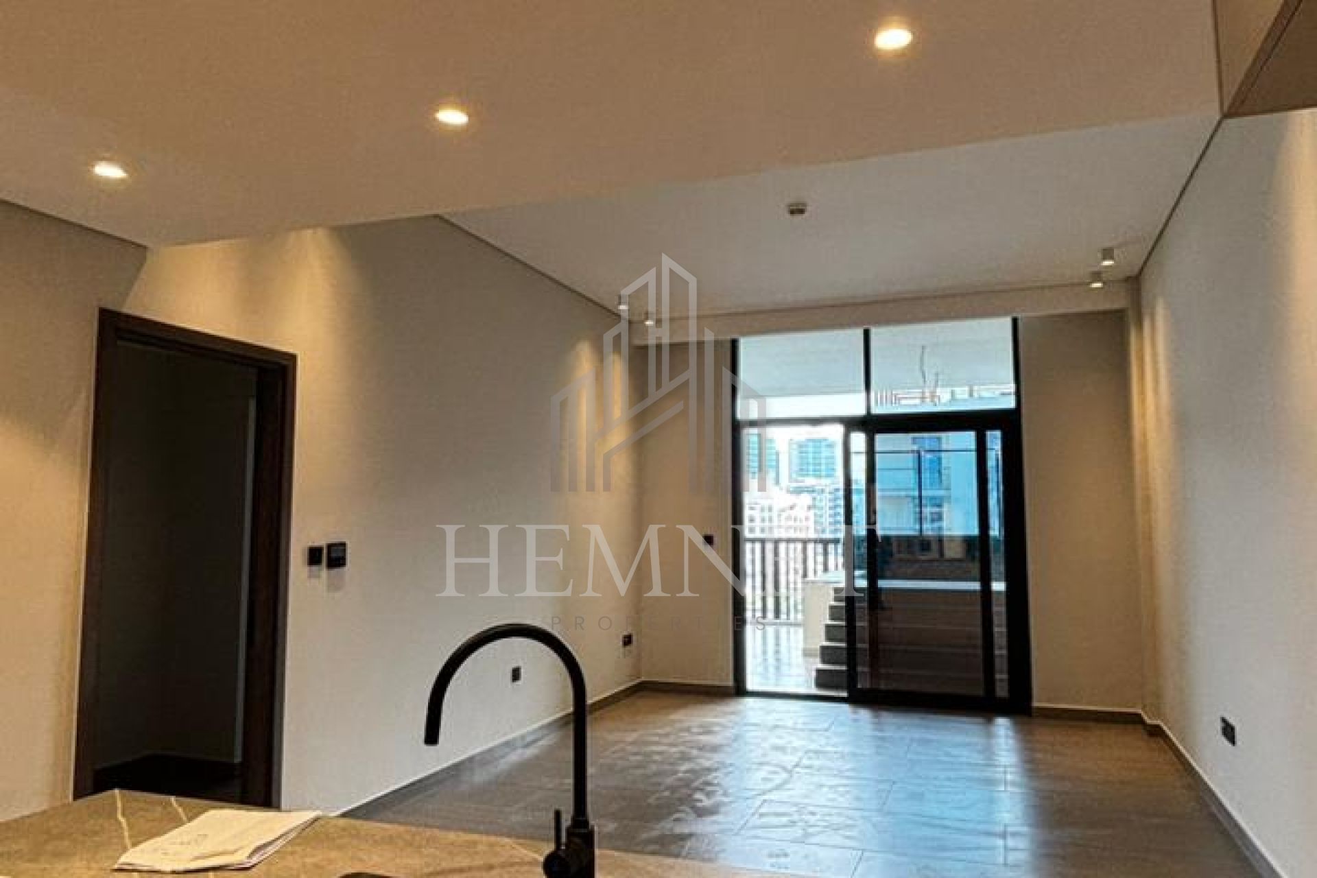 Large Layout | Brand New | Prime Location - Image 2