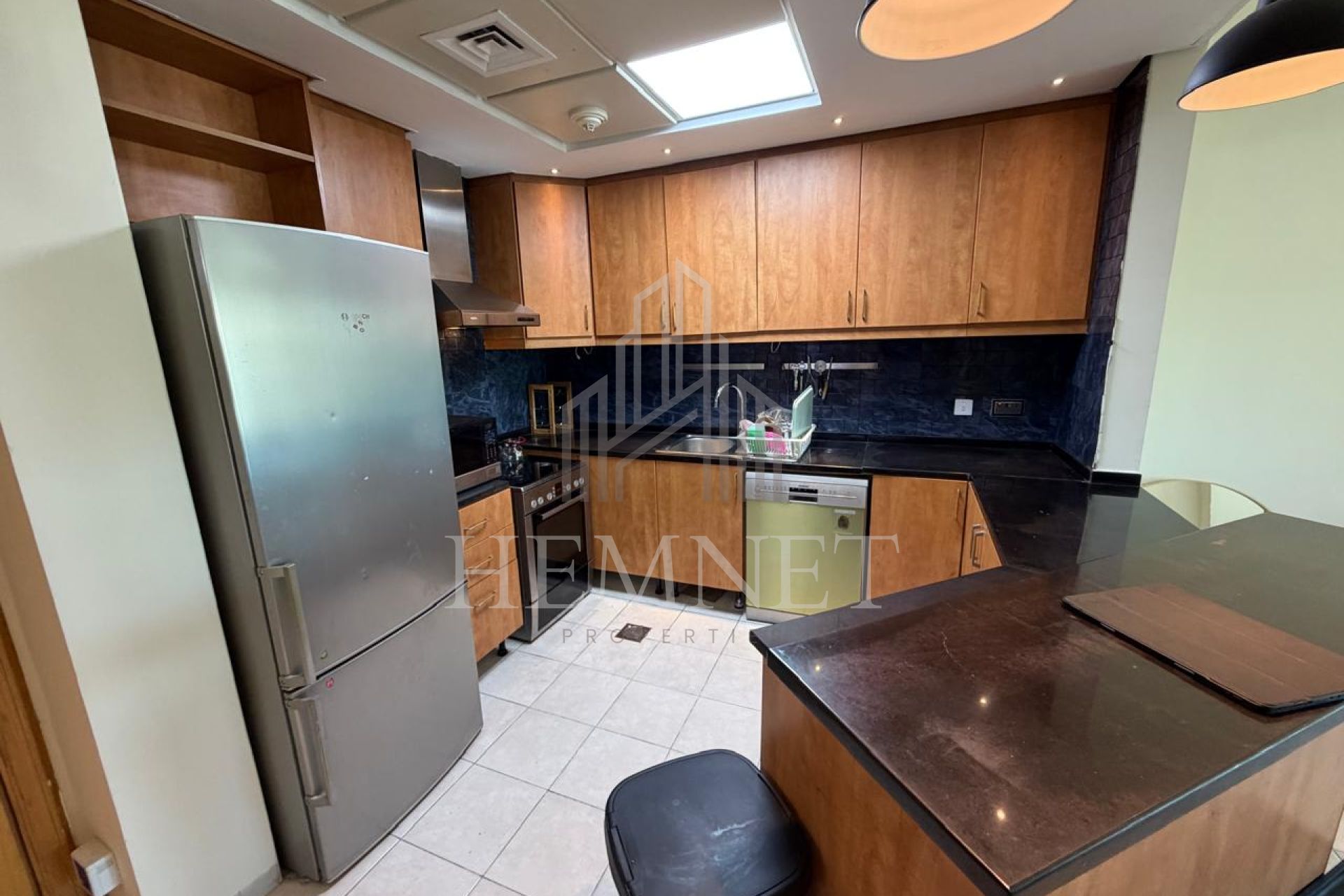 Vacant | Few Steps to Metro Stn | Fully Furnished - Image 3