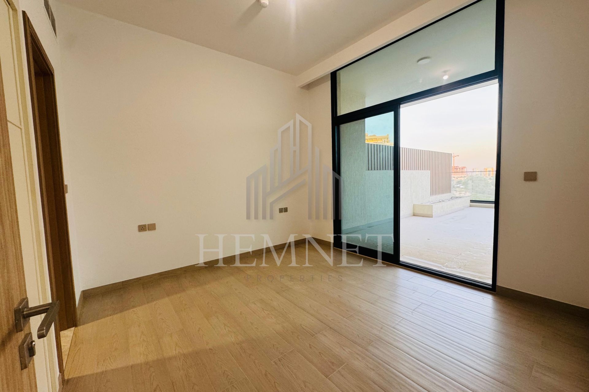 Multiple Payments | Vacant | Garden View - Image 2