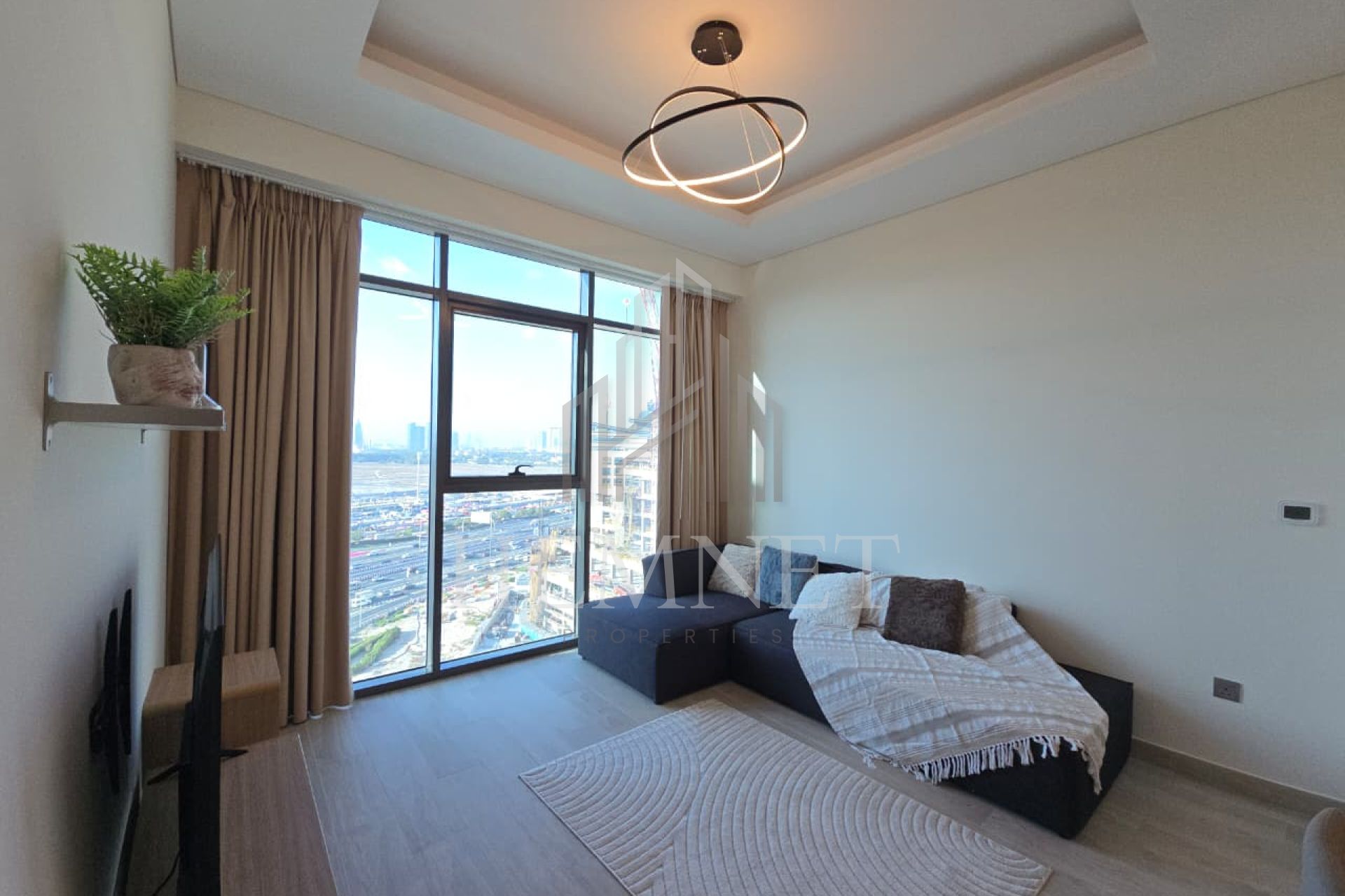Vacant | Burj Khalifa View | Fully Furnished - Image 2
