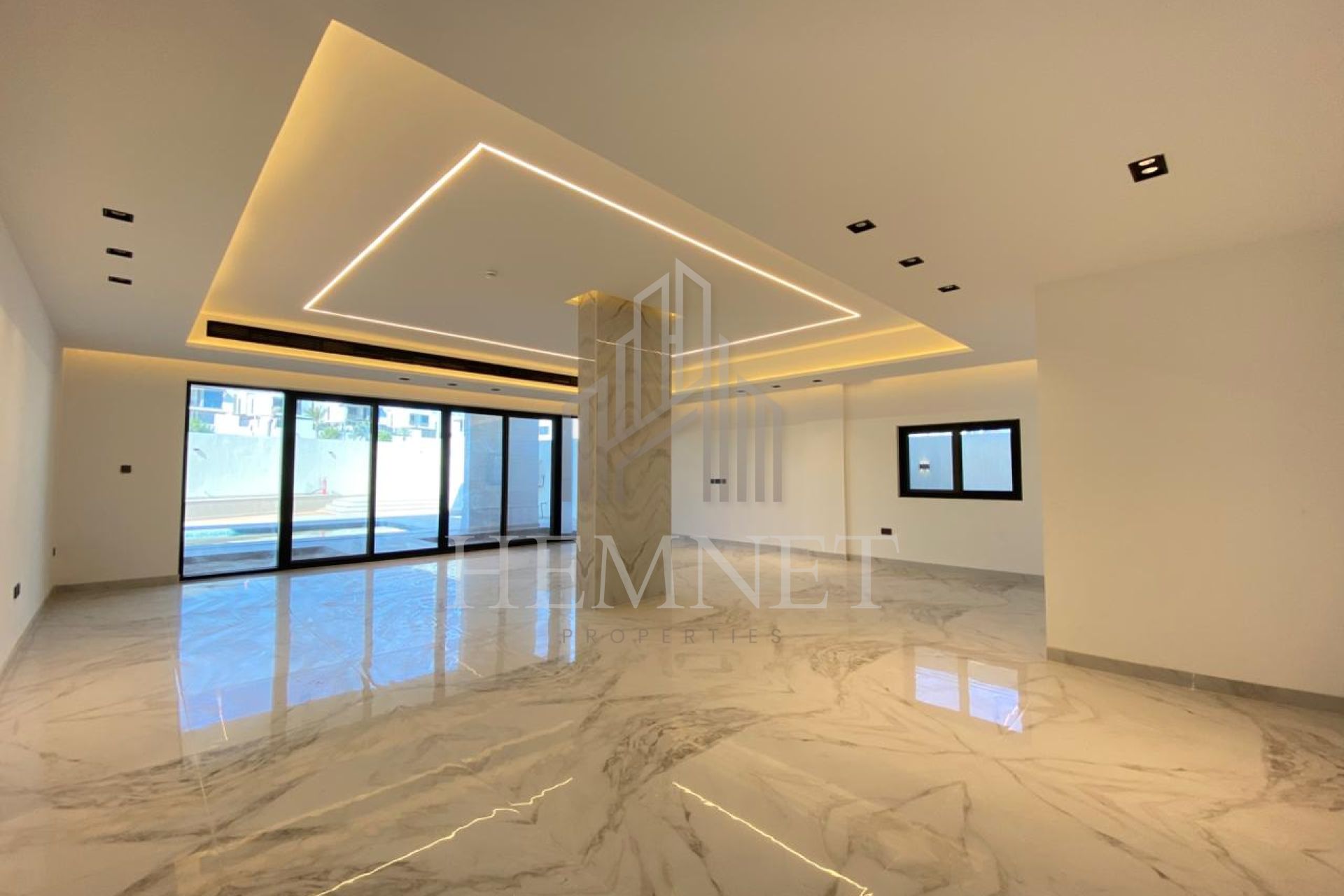 Stand Alone | Huge Layout | Maids room - Image 3