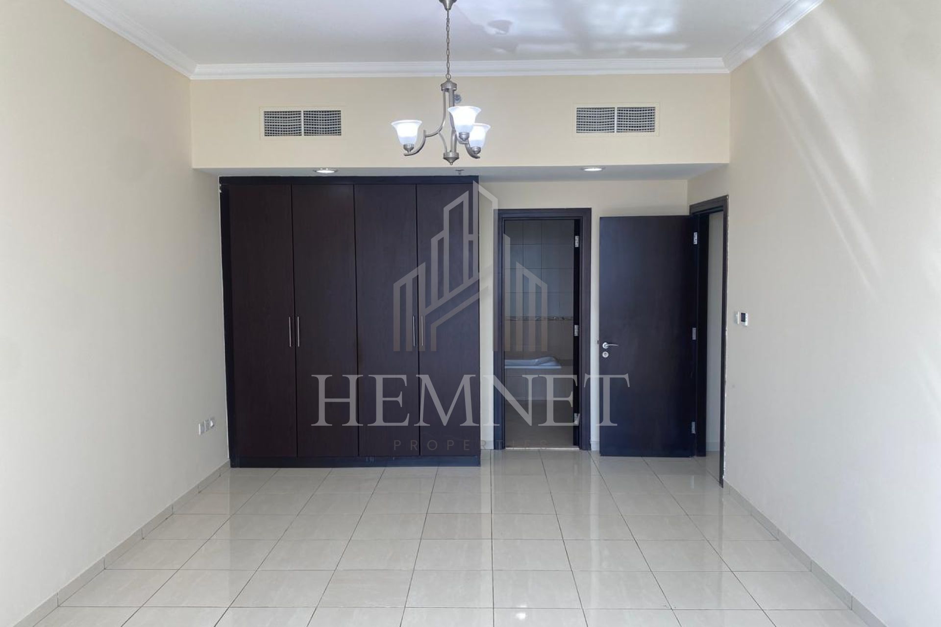 Corner Unit | High Floor | Vacant - Image 3