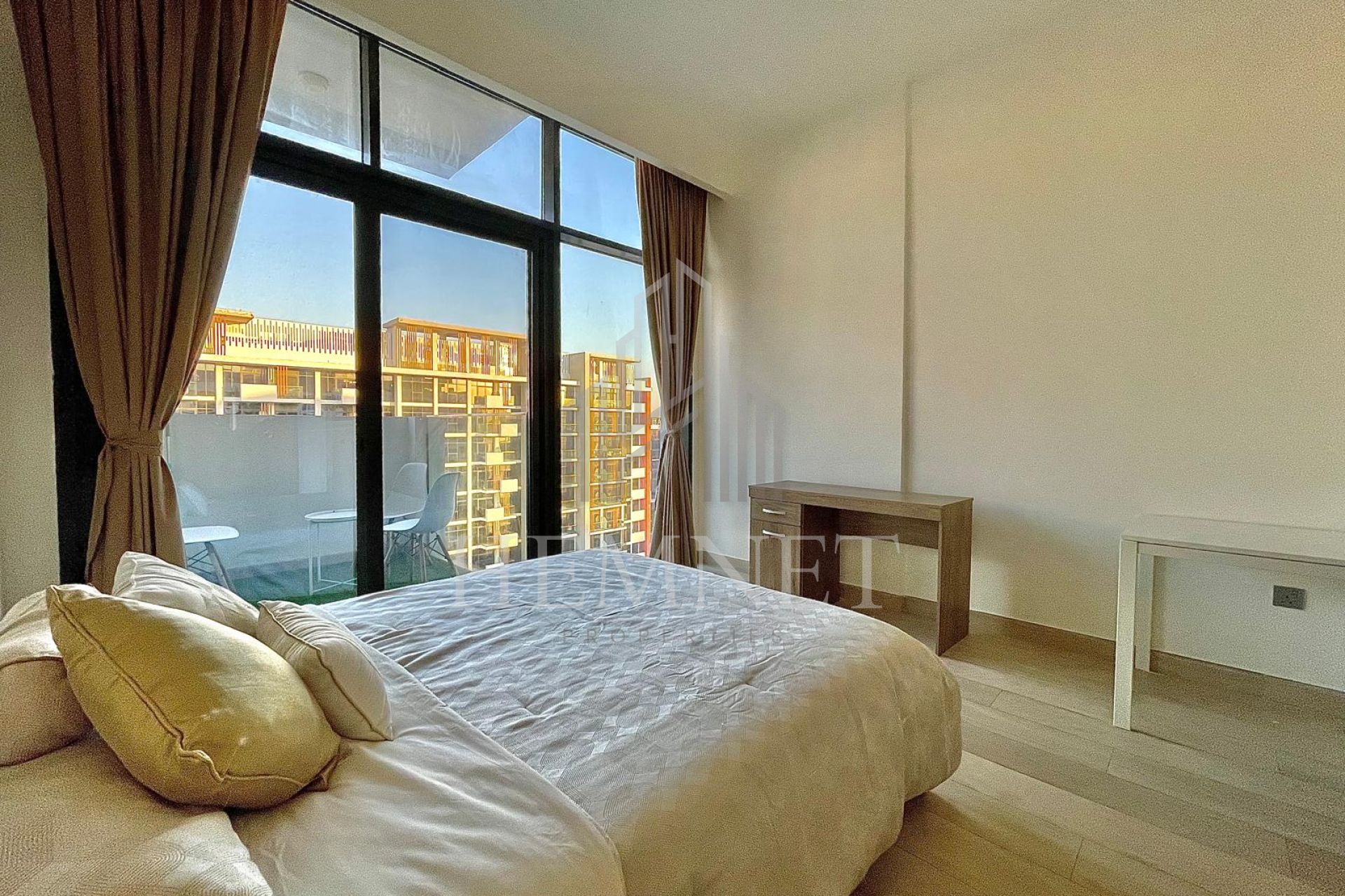 Fully Furnished | Ready to Move | High Floor - Image 2