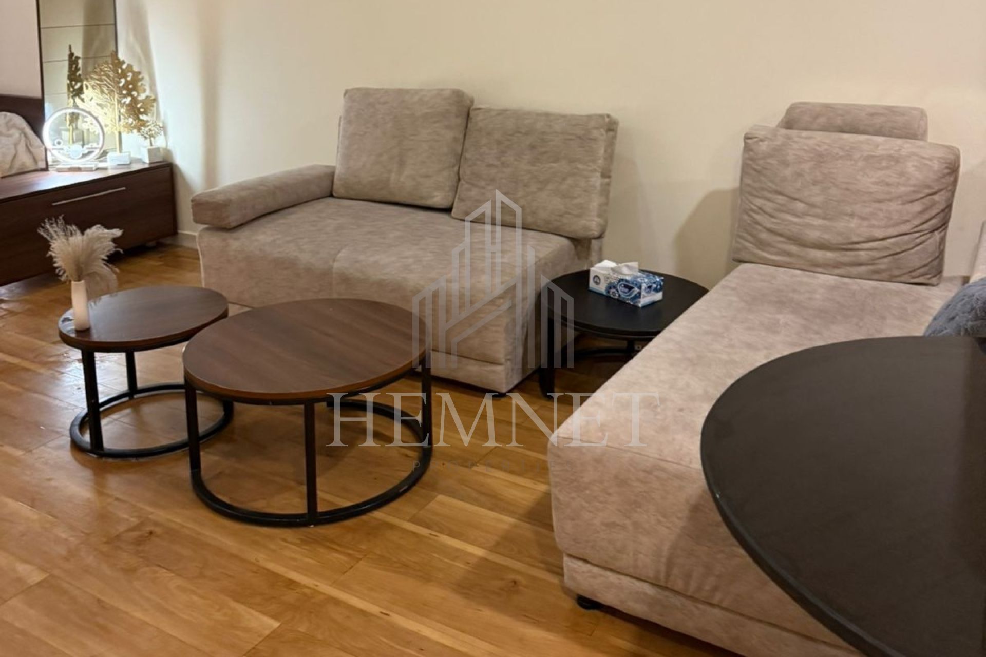 Vacant on Transfer | Large Terrace | Big Interior - Image 3