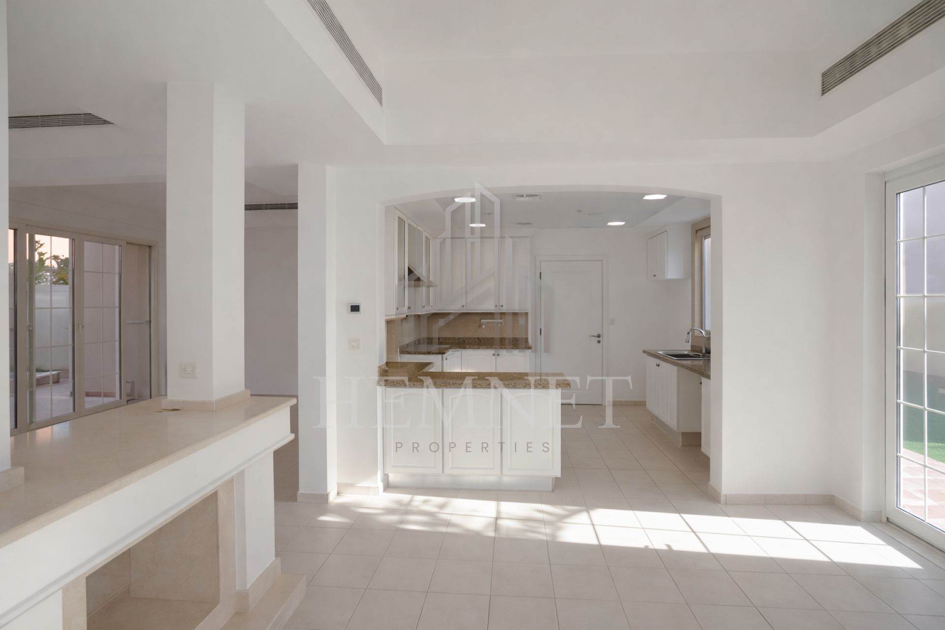 Luxurious 4-Bedroom Villa | Spacious Layout | Well Maintained - Image 3