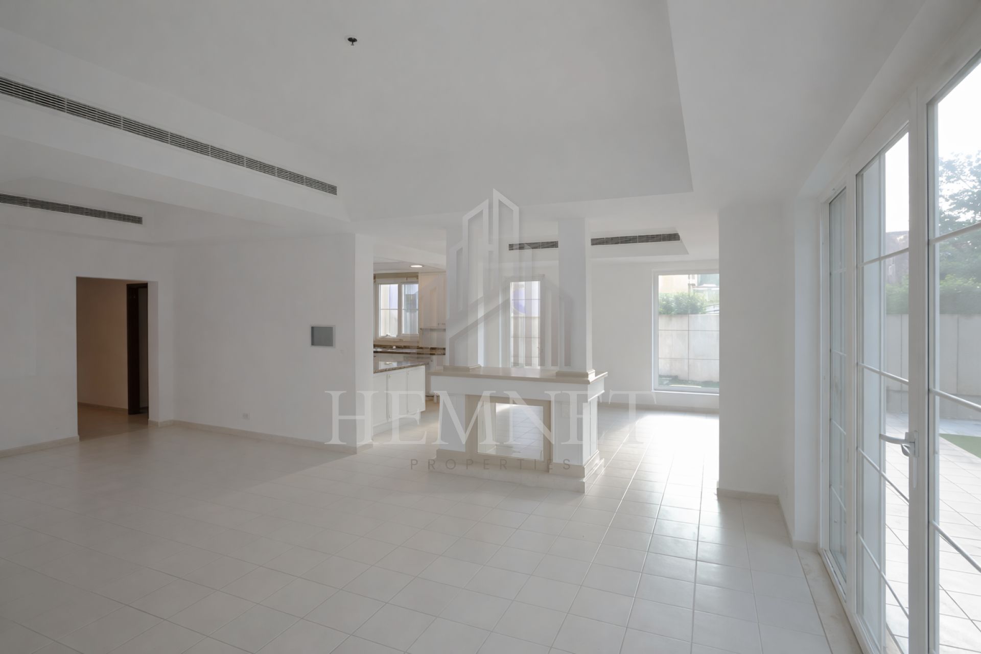 Luxurious 4-Bedroom Villa | Spacious Layout | Well Maintained - Image 2