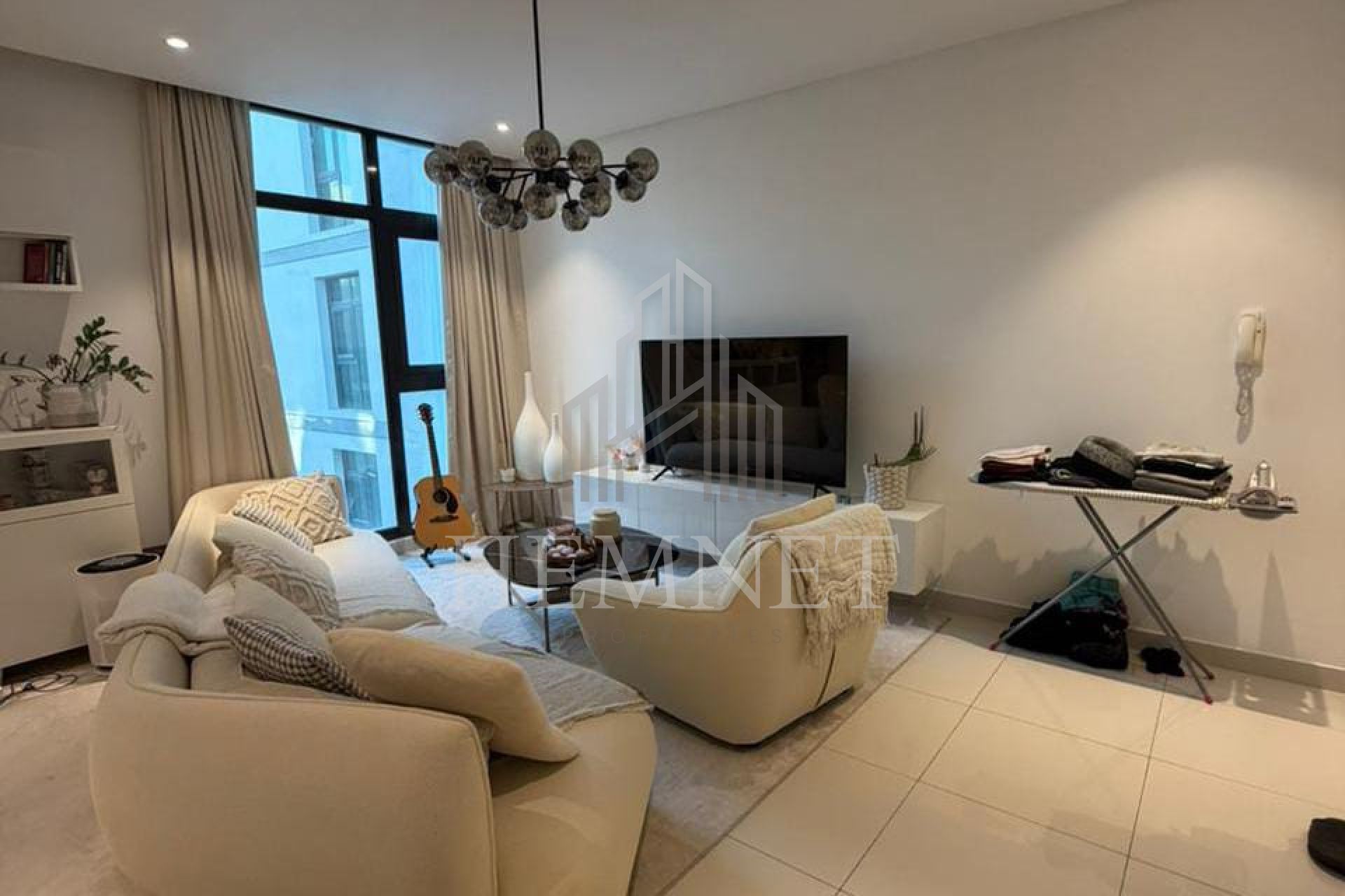 Fully Furnished | Luxury Apt | Prime Location - Image 3