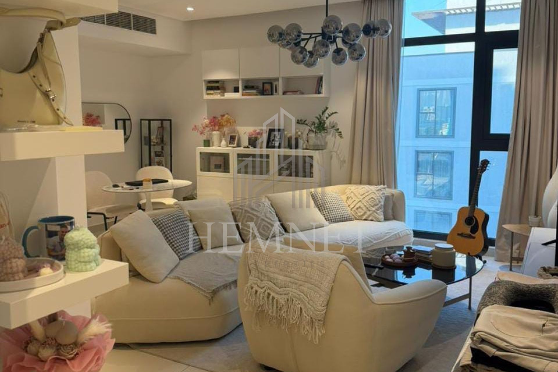 Fully Furnished | Luxury Apt | Prime Location - Image 3