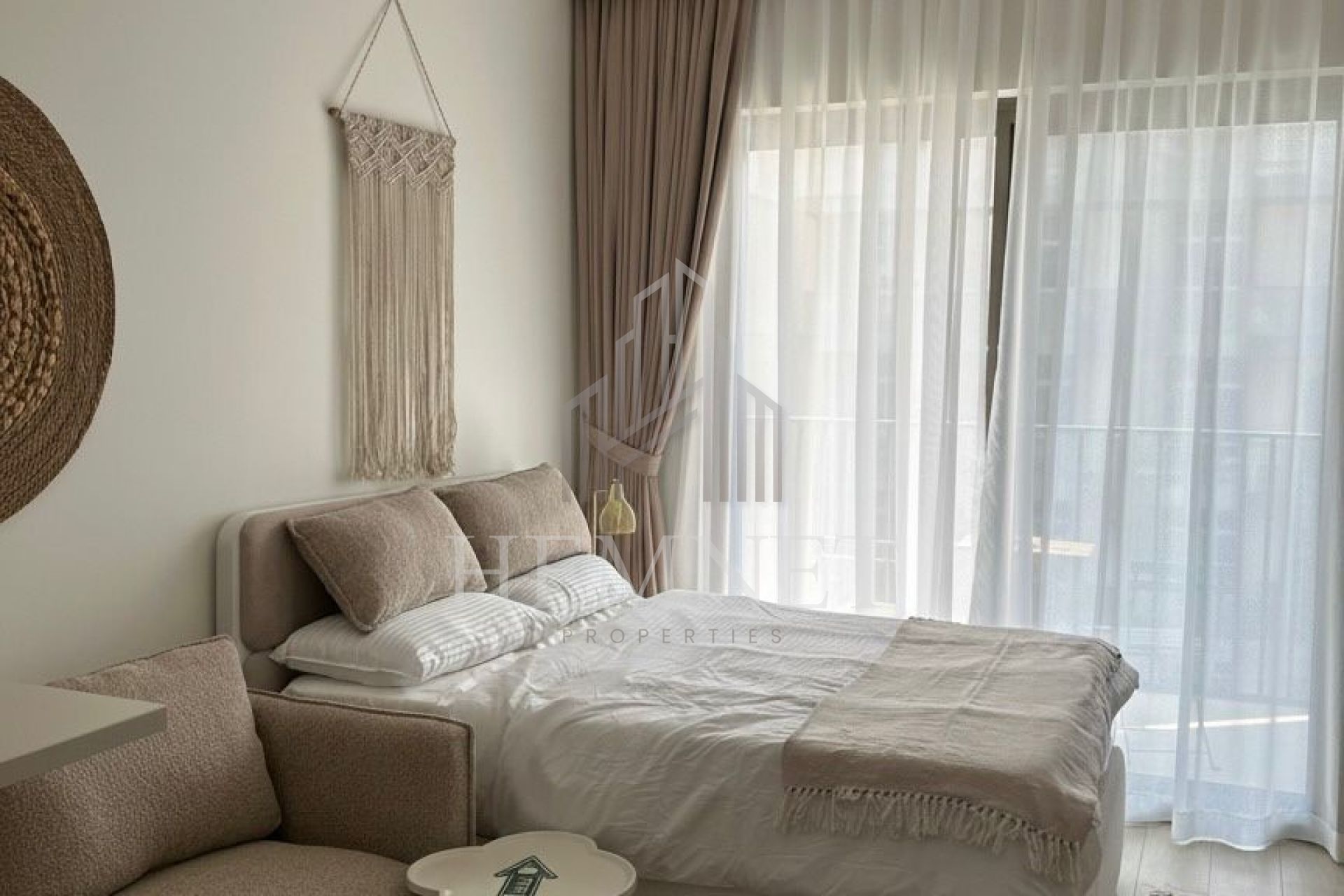 Vacant | Multiple Payments | Furnished - Image 3