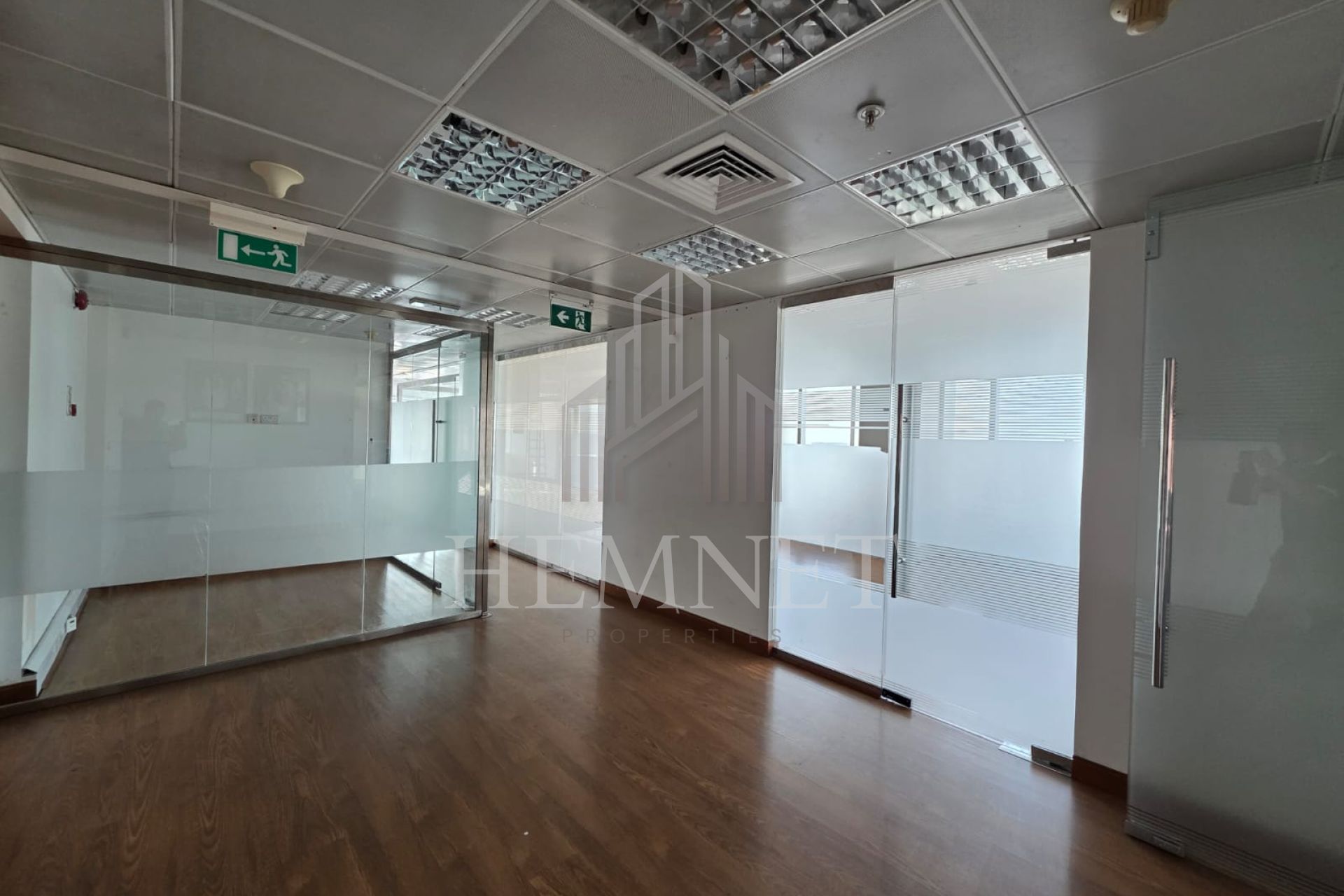 Ready Office | Prime SZR Location | Business Center - Image 2