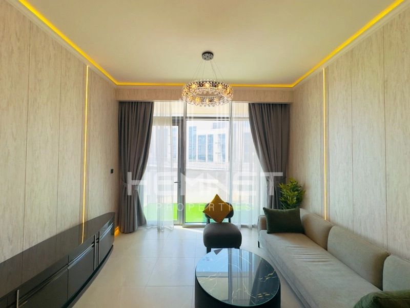 Fully Furnished | Upgraded | Canal View