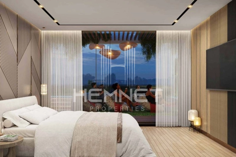 Private Pool | Motivated Seller | Great Investment - Image 2