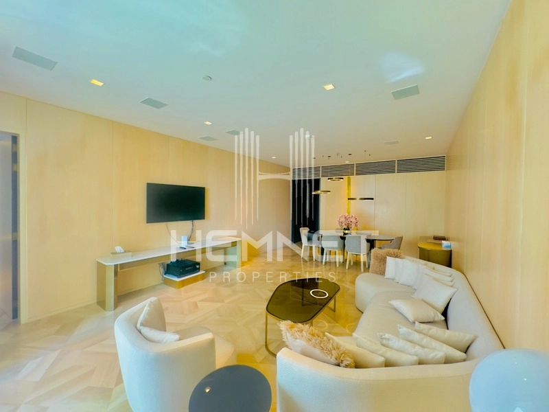 Luxurious Unit | Fully Furnished and Upgraded - Image 3