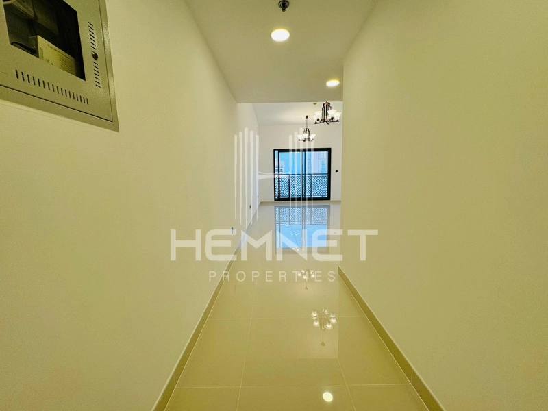 BURJ KHALIFA VIEW | SPACIOUS 1BR WITH BALCONY | - Image 2