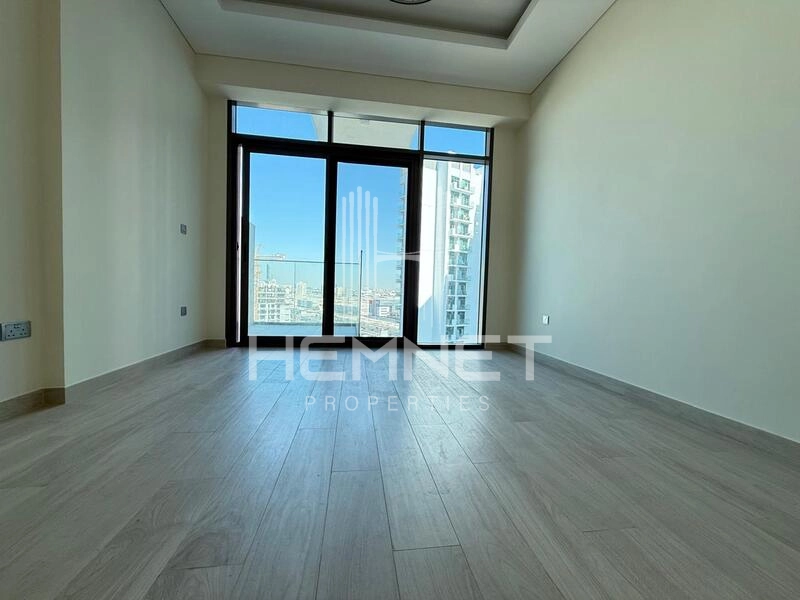 Unfurnished | Ready to move in | Spacious