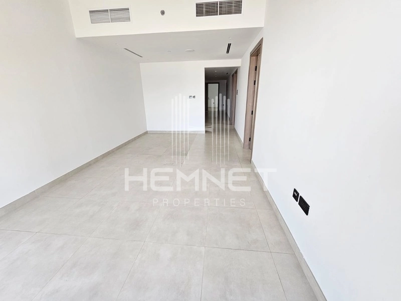 Spacious Layout | 3 bed plus maids | Good Price - Image 3