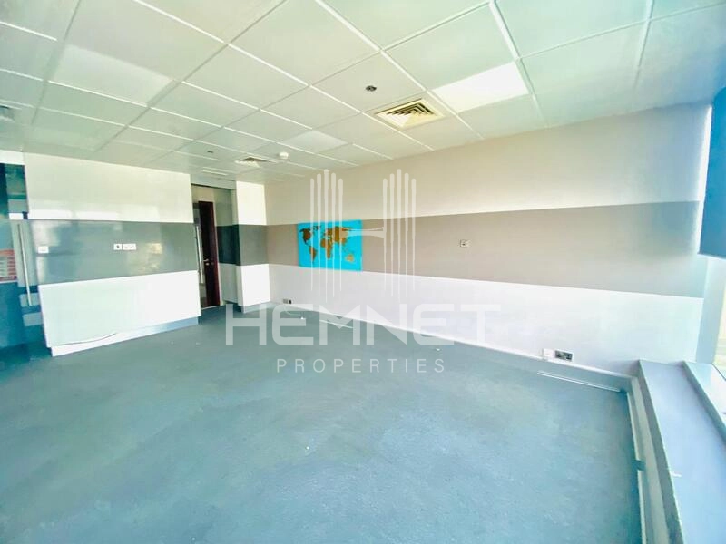 JLT Business District | Ideal for Professionals - Image 3