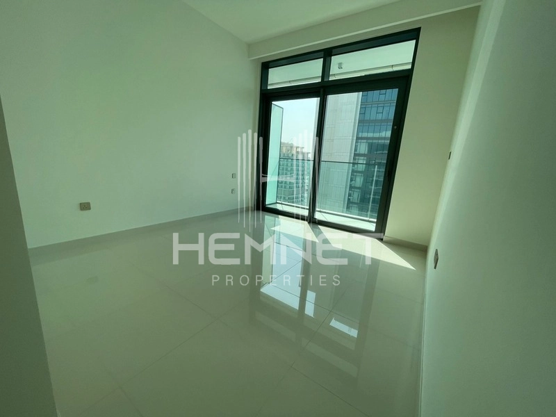 Full Palm View |Ready to Move In |High Floor - Image 3