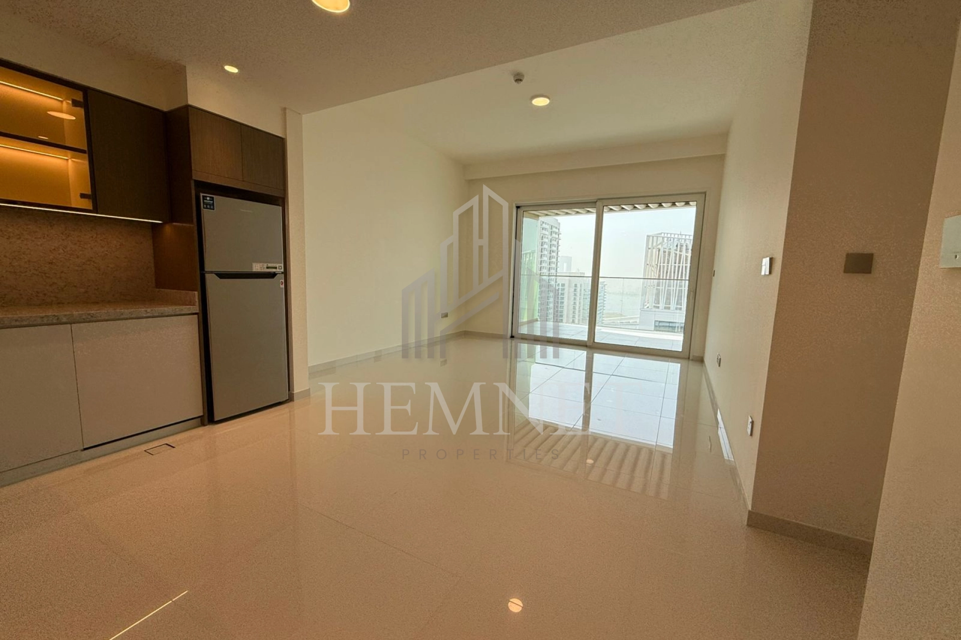 Elegant | Palm-Marina Skyline View|High Floor - Image 2