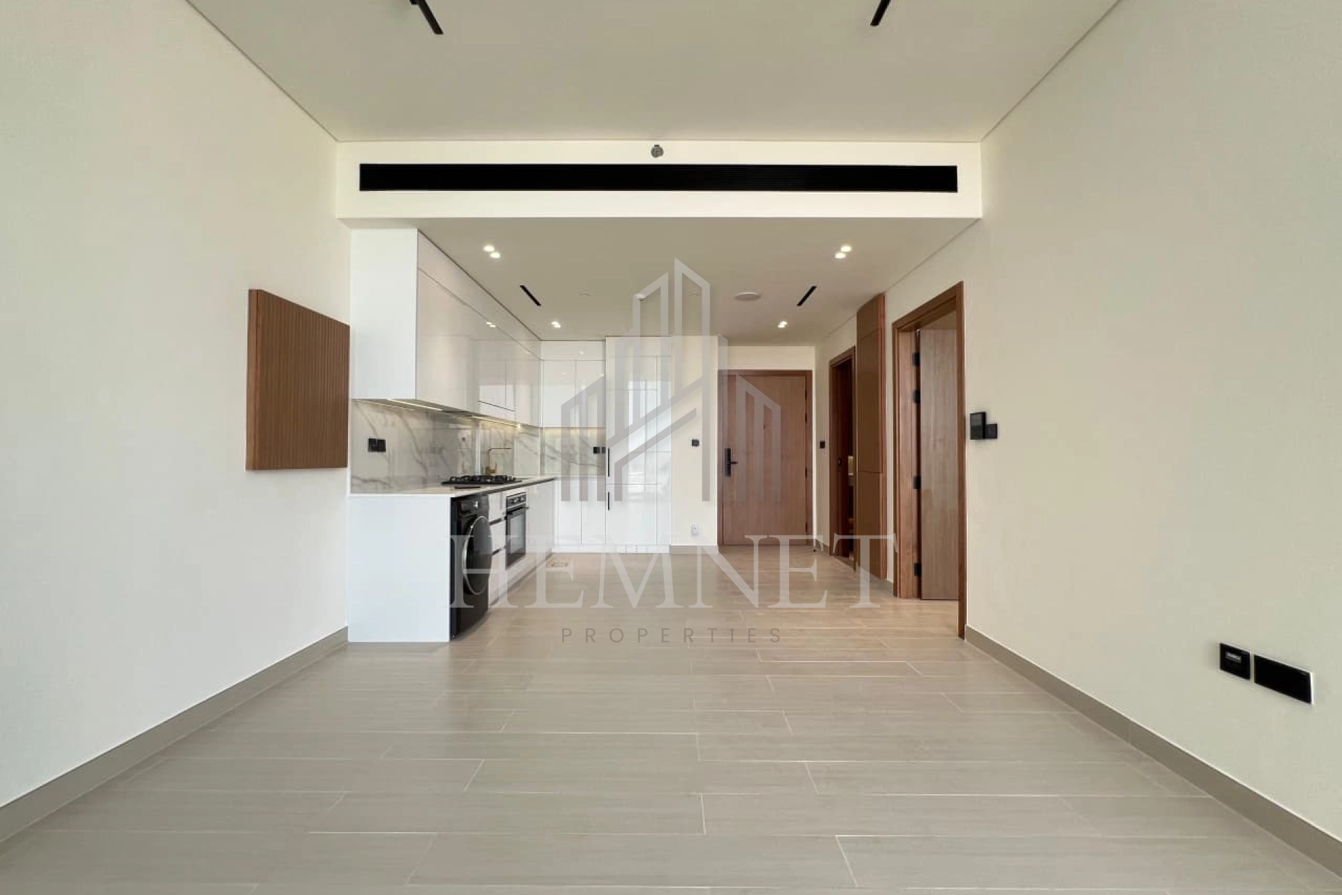 Brand New | Spacious | Pool view - Image 2