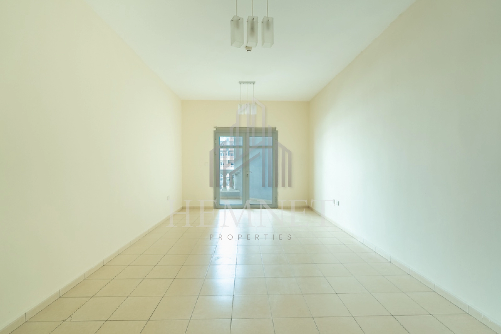 Genuine Resale | Vacant Soon | Big Layout - Image 2