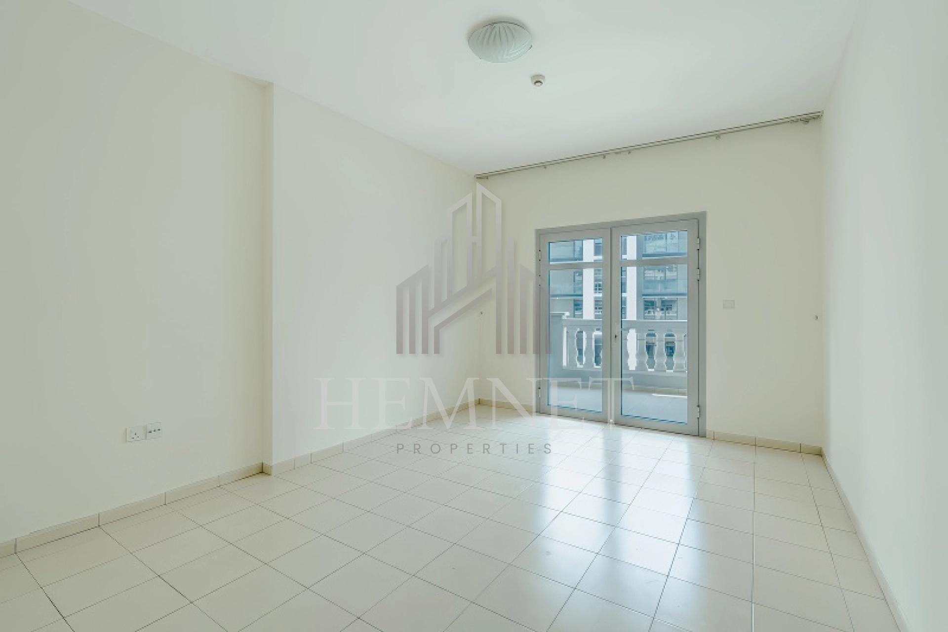 Upgraded Apartment | Ready to move in | Unfurnished - Image 3