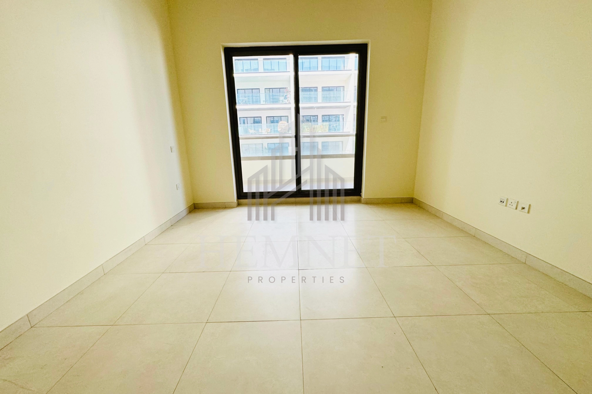 Vacant | Ready to Move | Multiple payments - Image 3