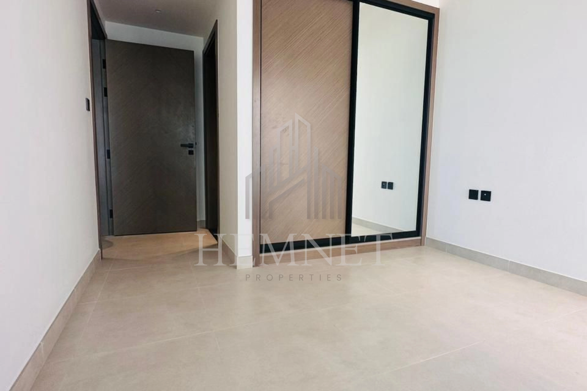 Ready to move | Fully smarthome | Prime Location - Image 2