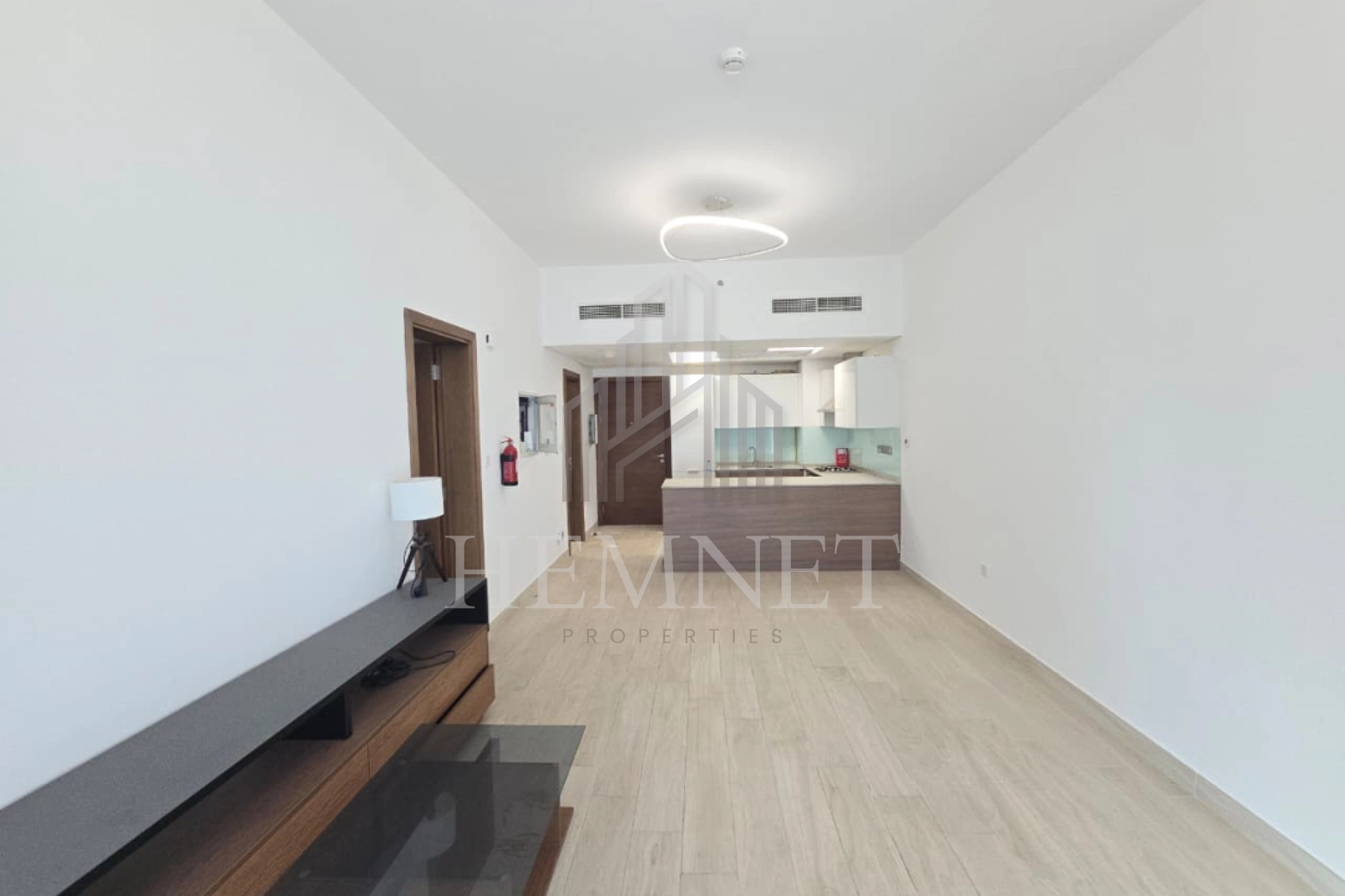 Vacant | Huge Layout | Spacious - Image 2