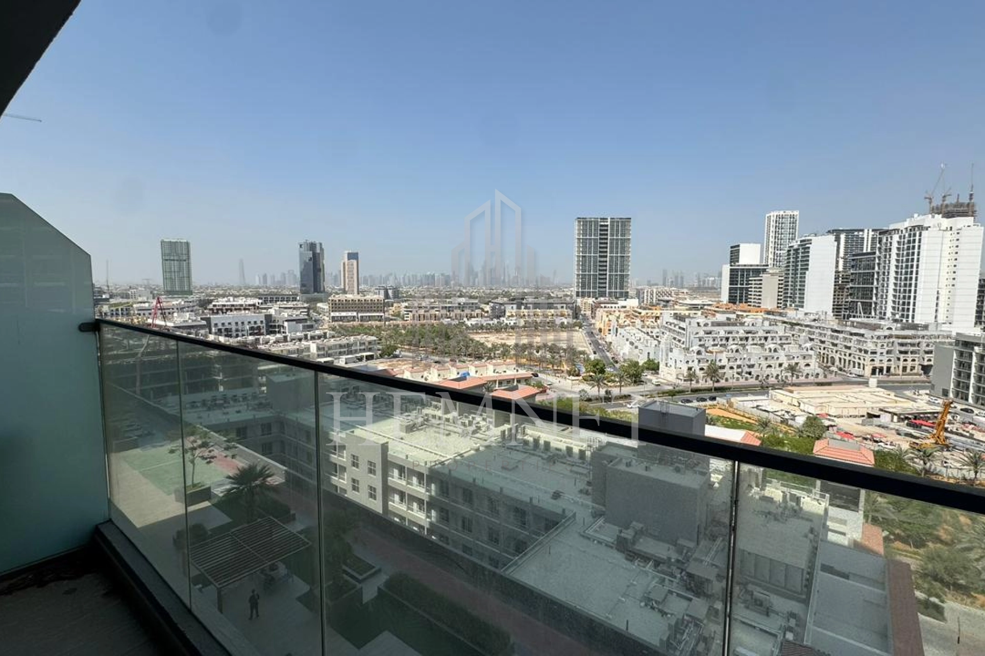 High Floor | Ready to Move In | Modern 1 bedroom |