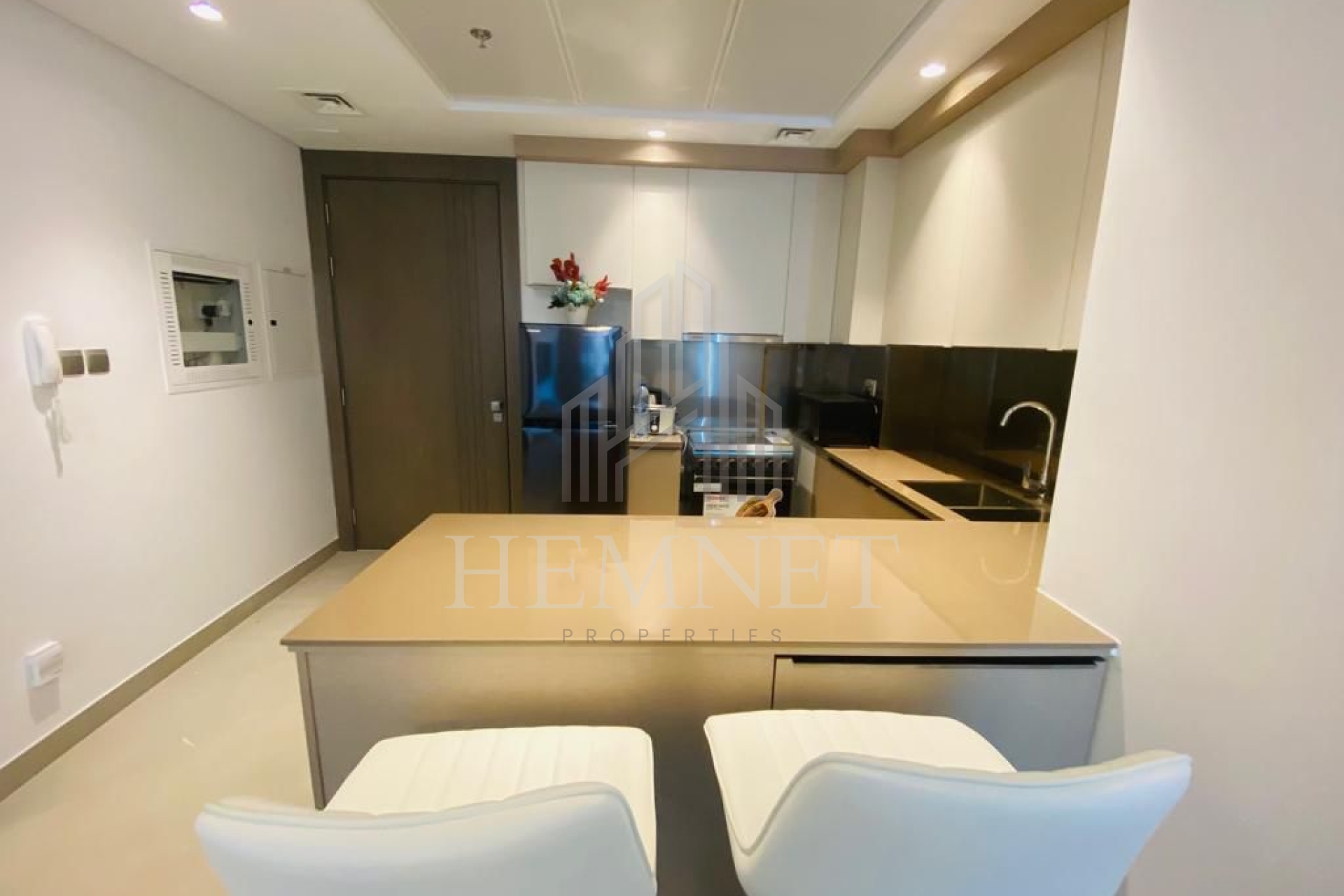 Fully Furnished | Modern Unit | Ready to move in - Image 2