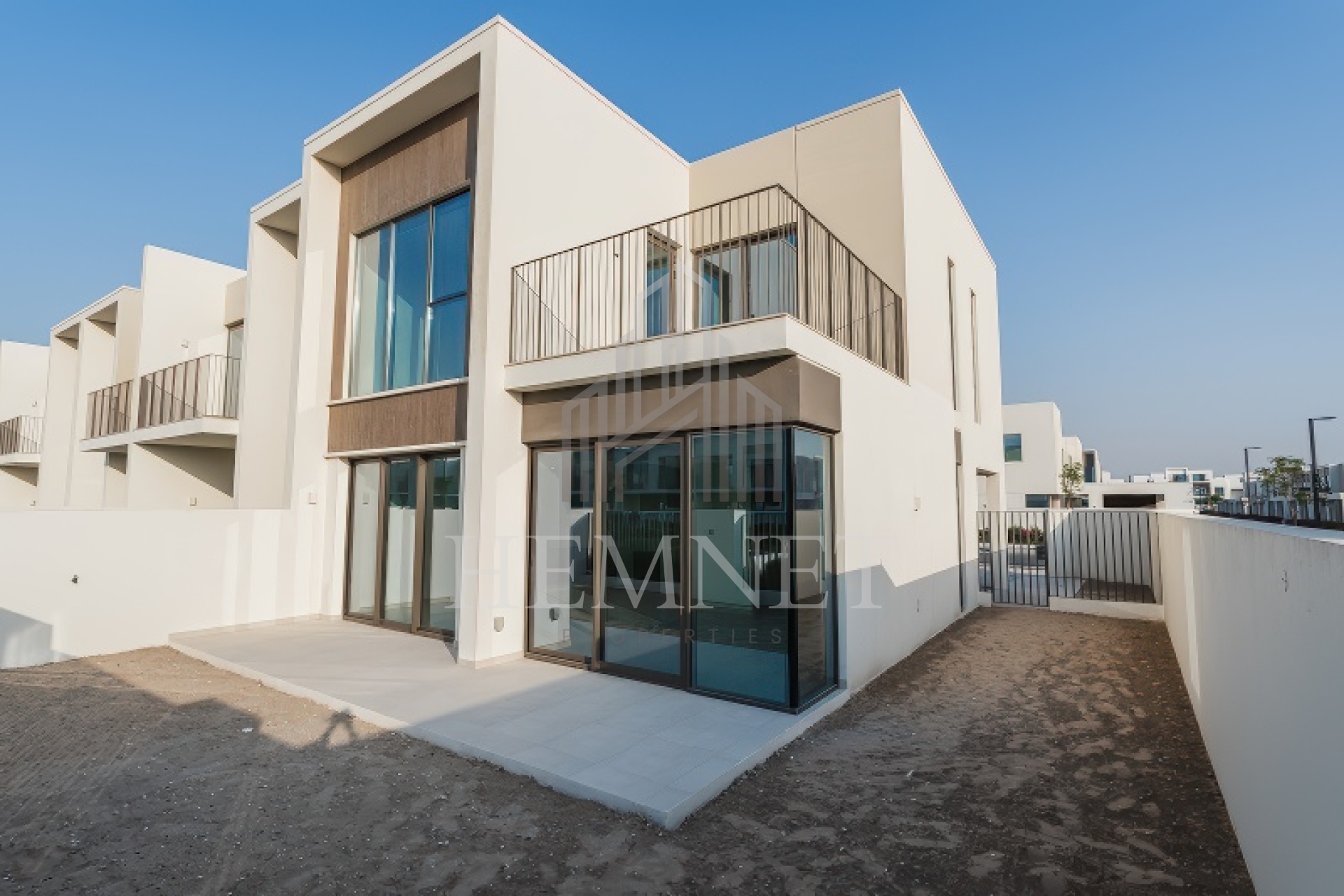 Corner | Single Row | Near Park | Brand New - Image 2