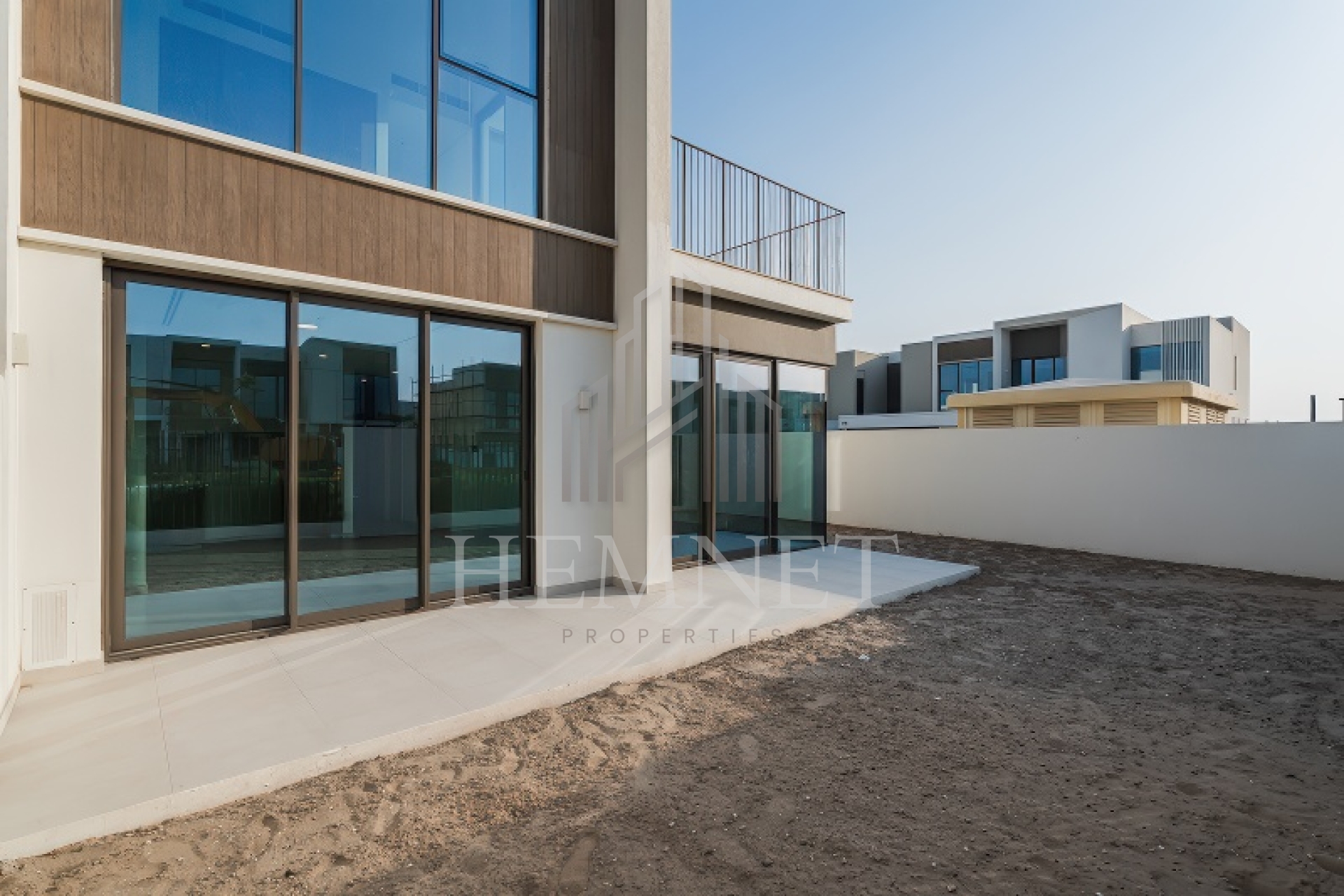 Corner | Single Row | Near Park | Brand New - Image 3