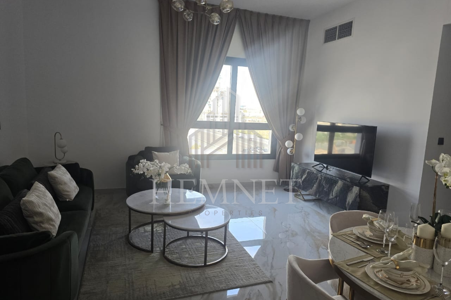 Fully Furnished | Brand New | Vacant - Image 2