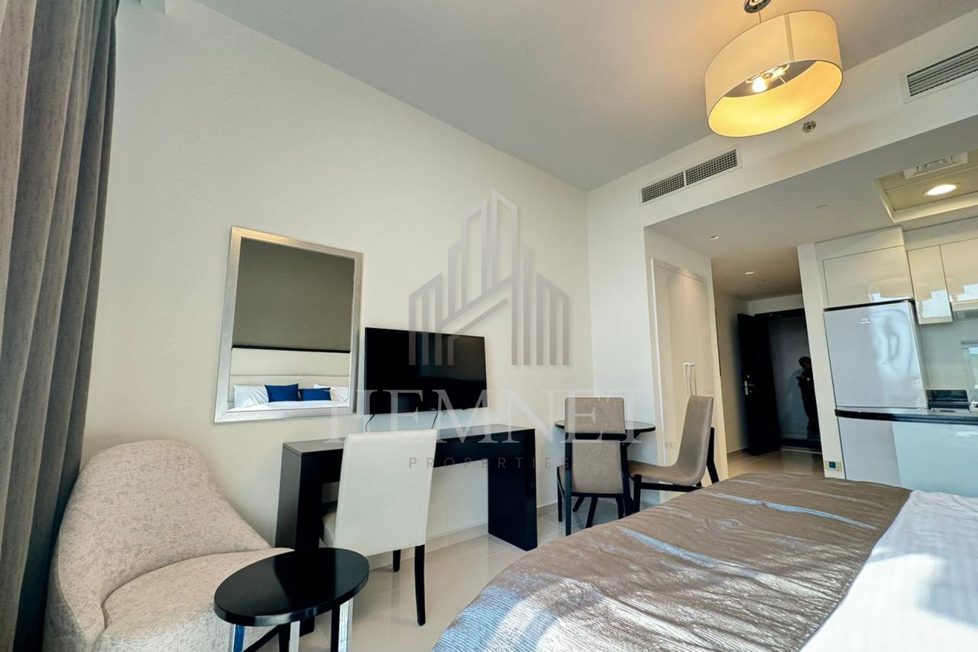 Fully Furnished |Ready to move |Multiple Payments - Image 2