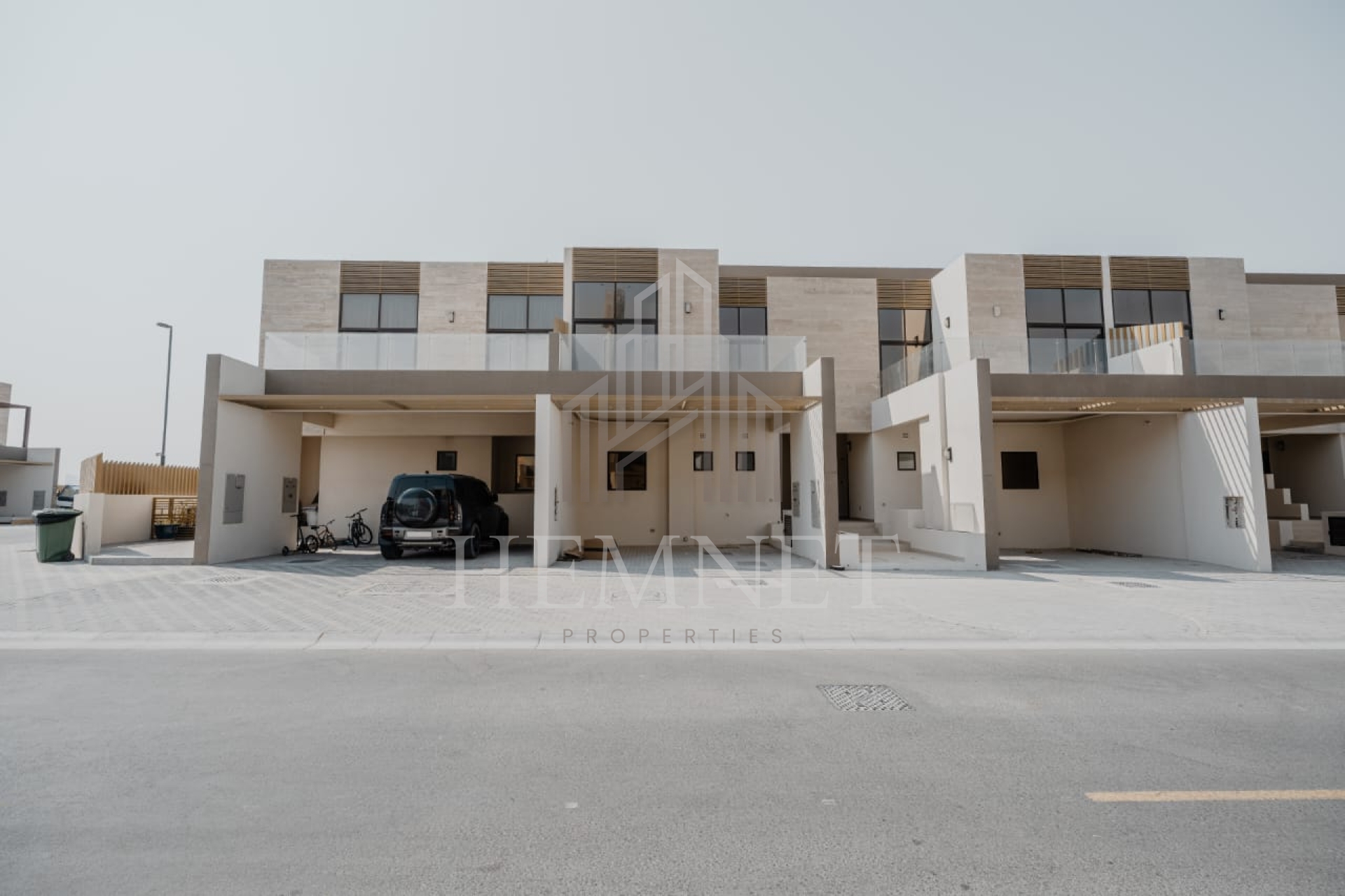 Single Row | Genuine Resale | Vacant - Image 2