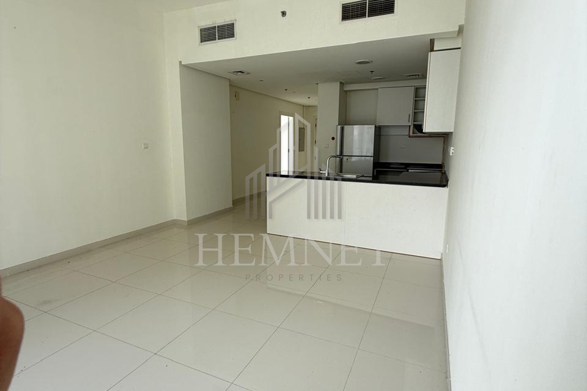 Open Kitchen | Vacant | Multiple Payments - Image 2