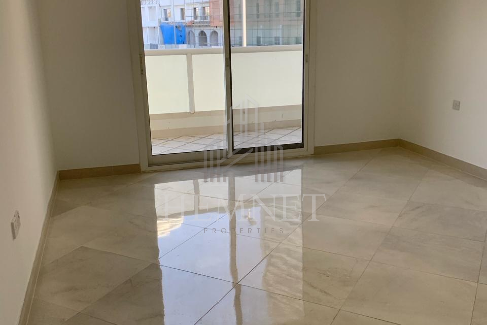 4BR + Maid | Family Community | Elegant & Spacious - Image 3