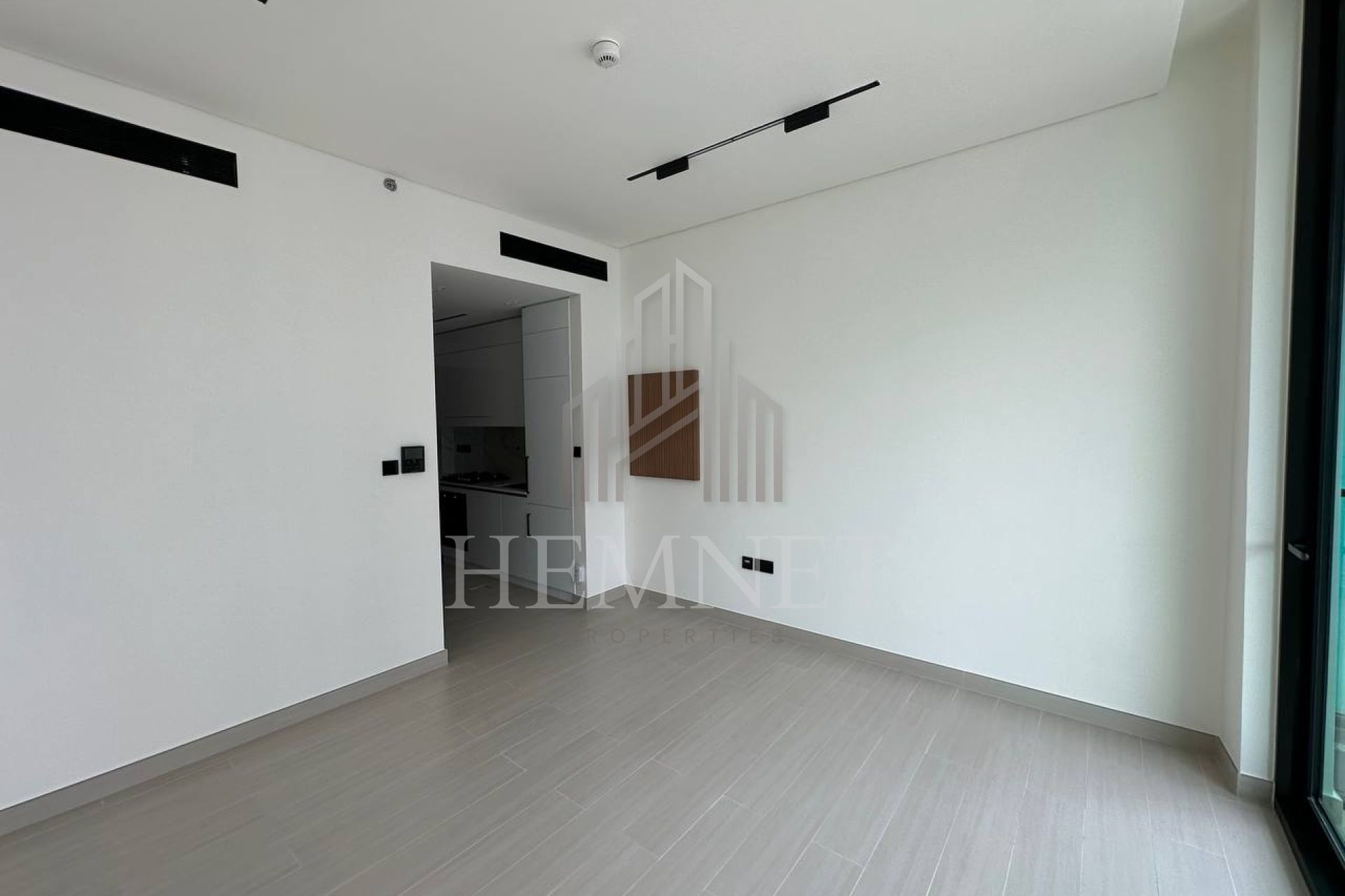 Best Price | Vacant | Genuine Resale