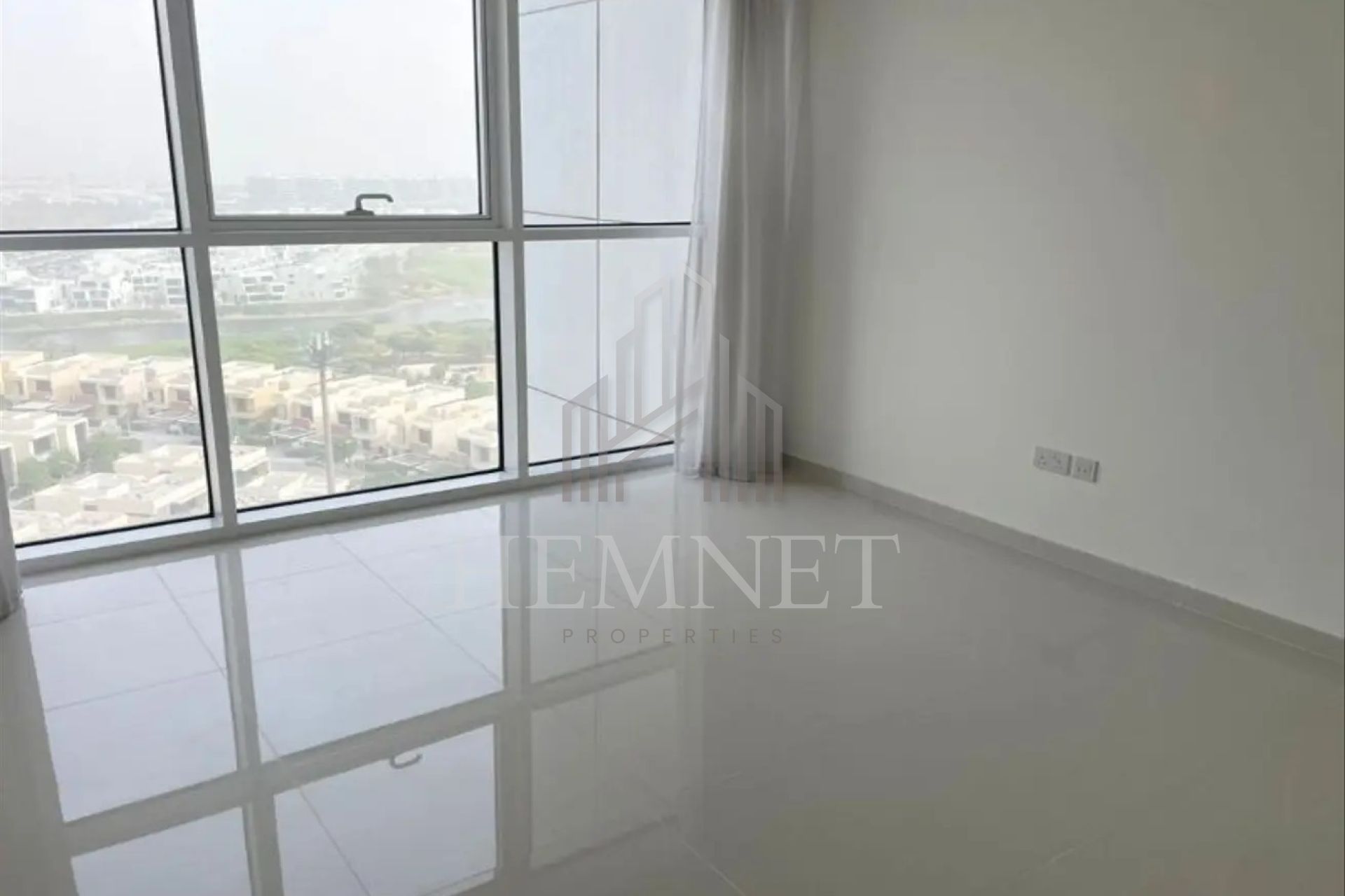 Ready to move | Open View | Spacious - Image 3