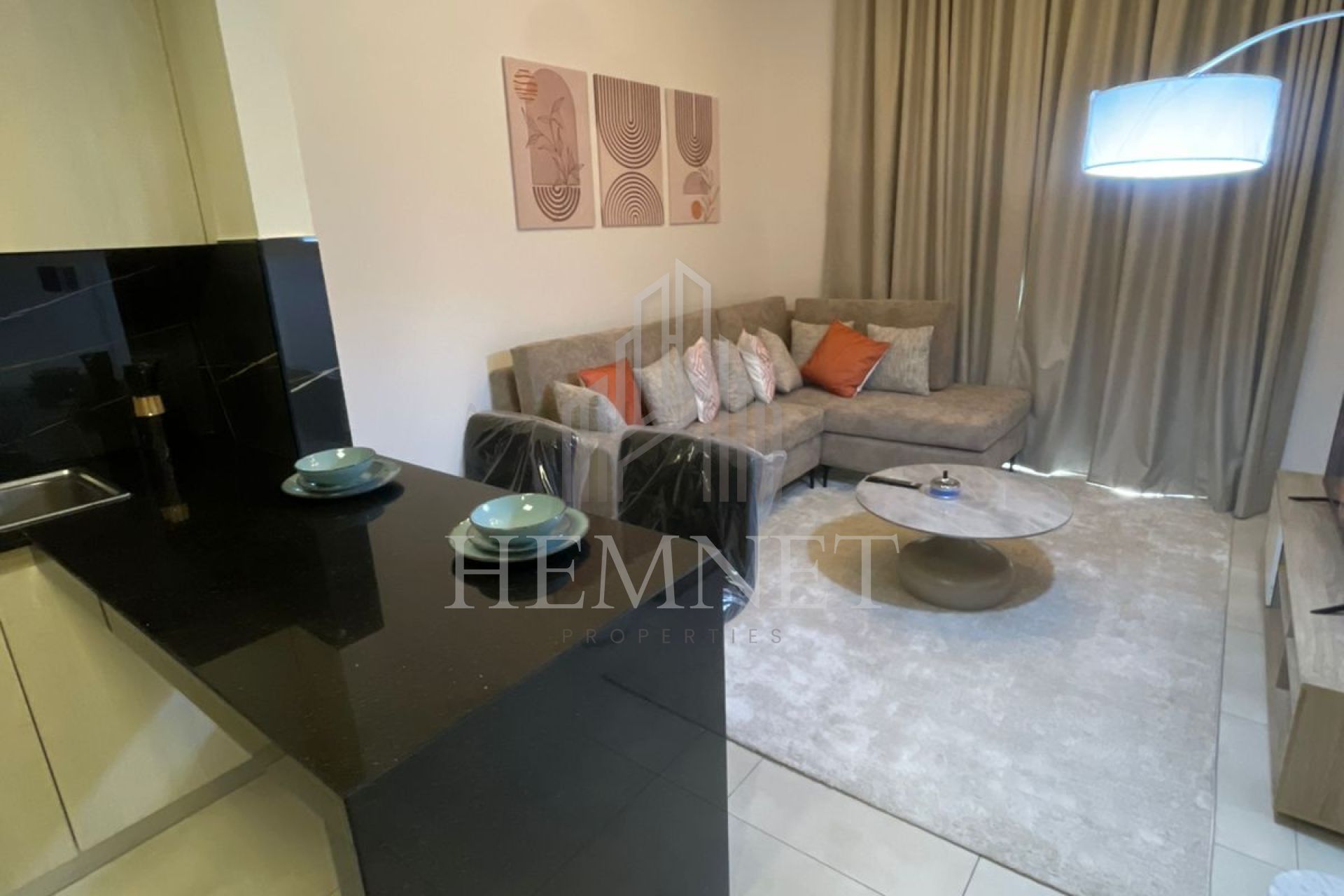 Vacant | Multiple Payments | Spacious - Image 3