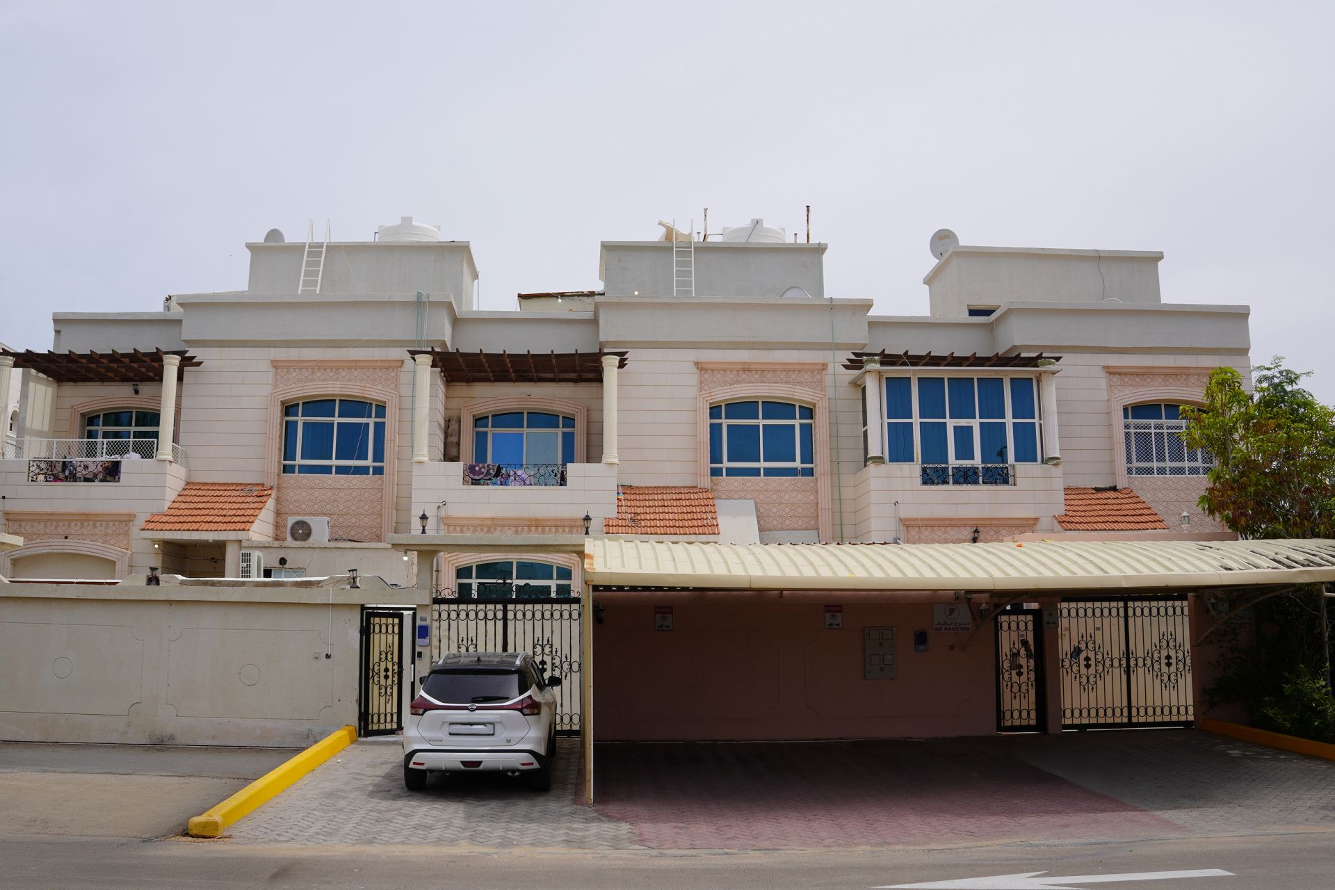 Prestigious Commercial Villas in Bateen&Khalidiya