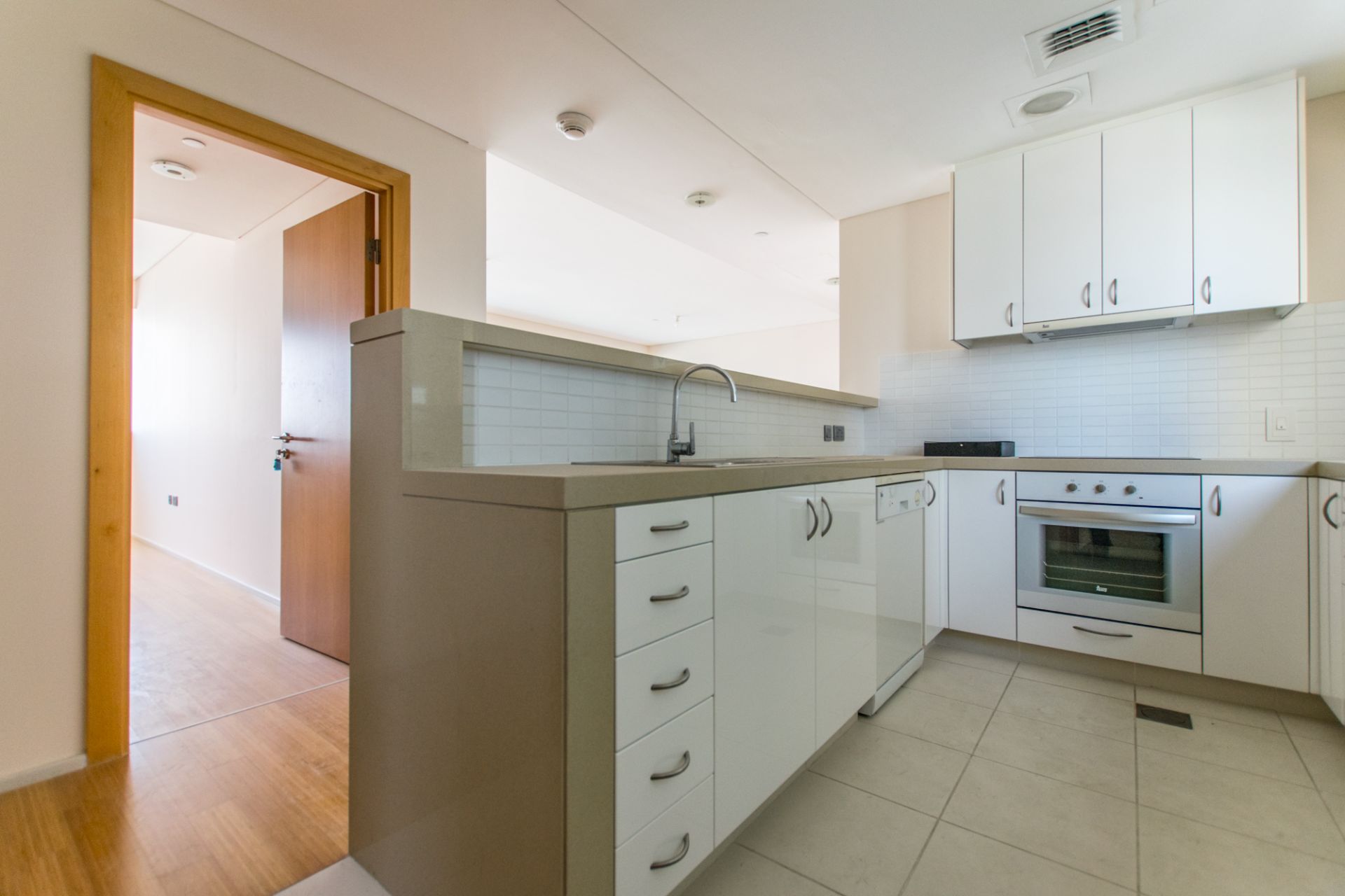 Spacious | Ready to Move-in with Balcony