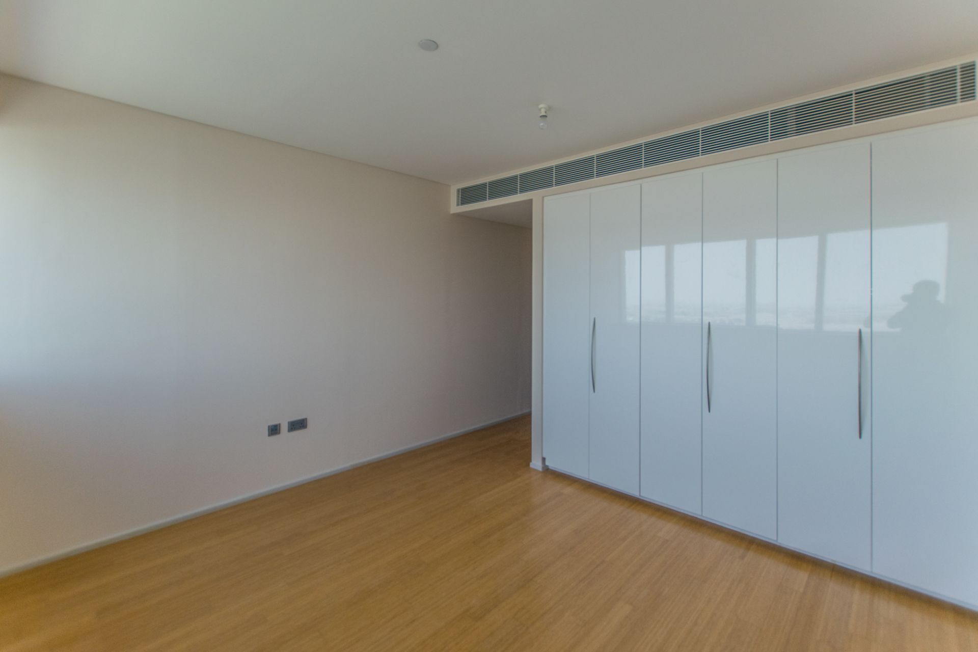 Spacious | Ready to Move-in with Balcony