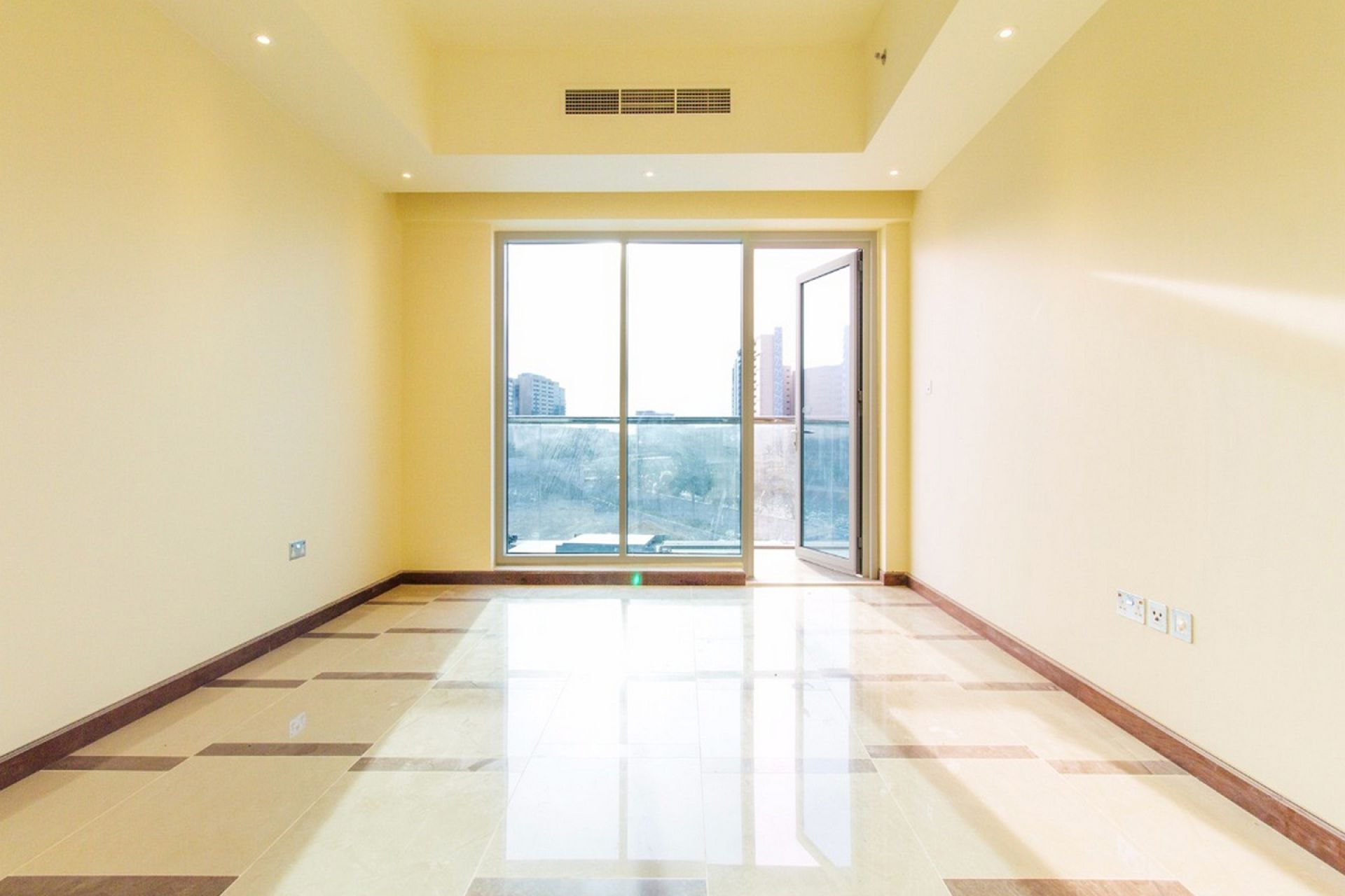 High Flr. 2BR | Sea View | Vacant | 2 Payments