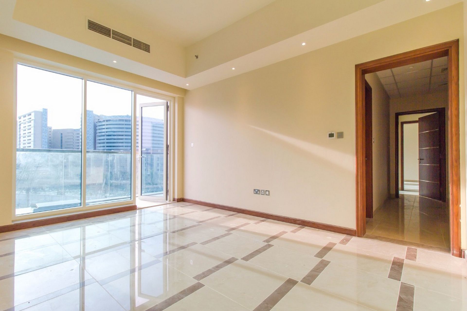 High Flr. 2BR | Sea View | Vacant | 2 Payments